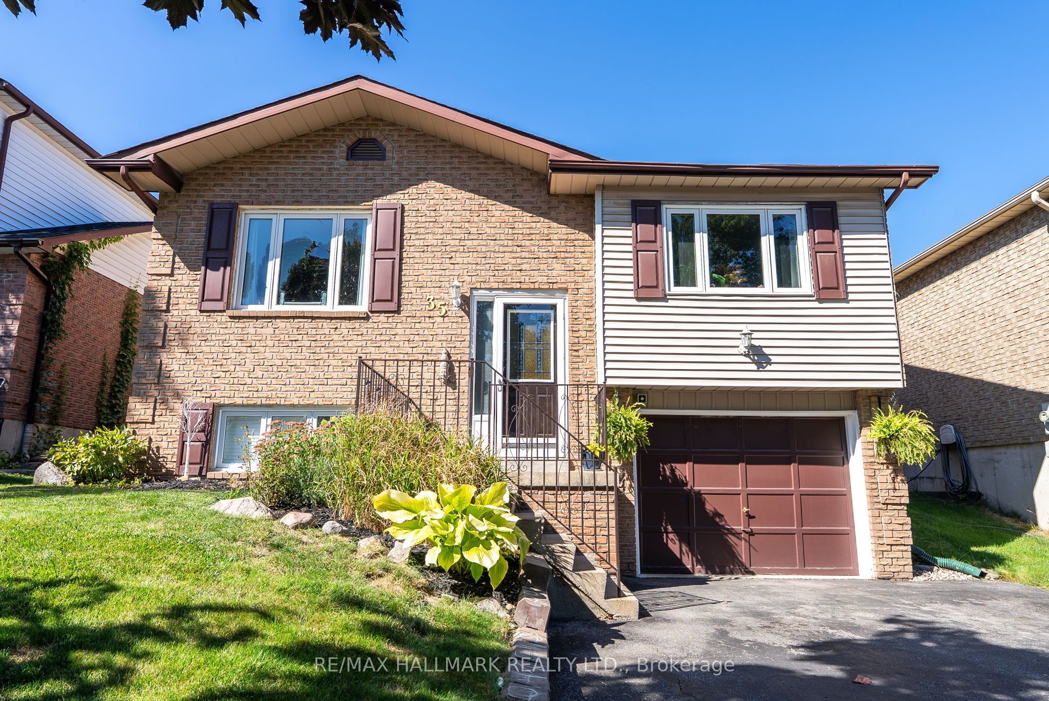 35 Downham Drive Property Photo 1