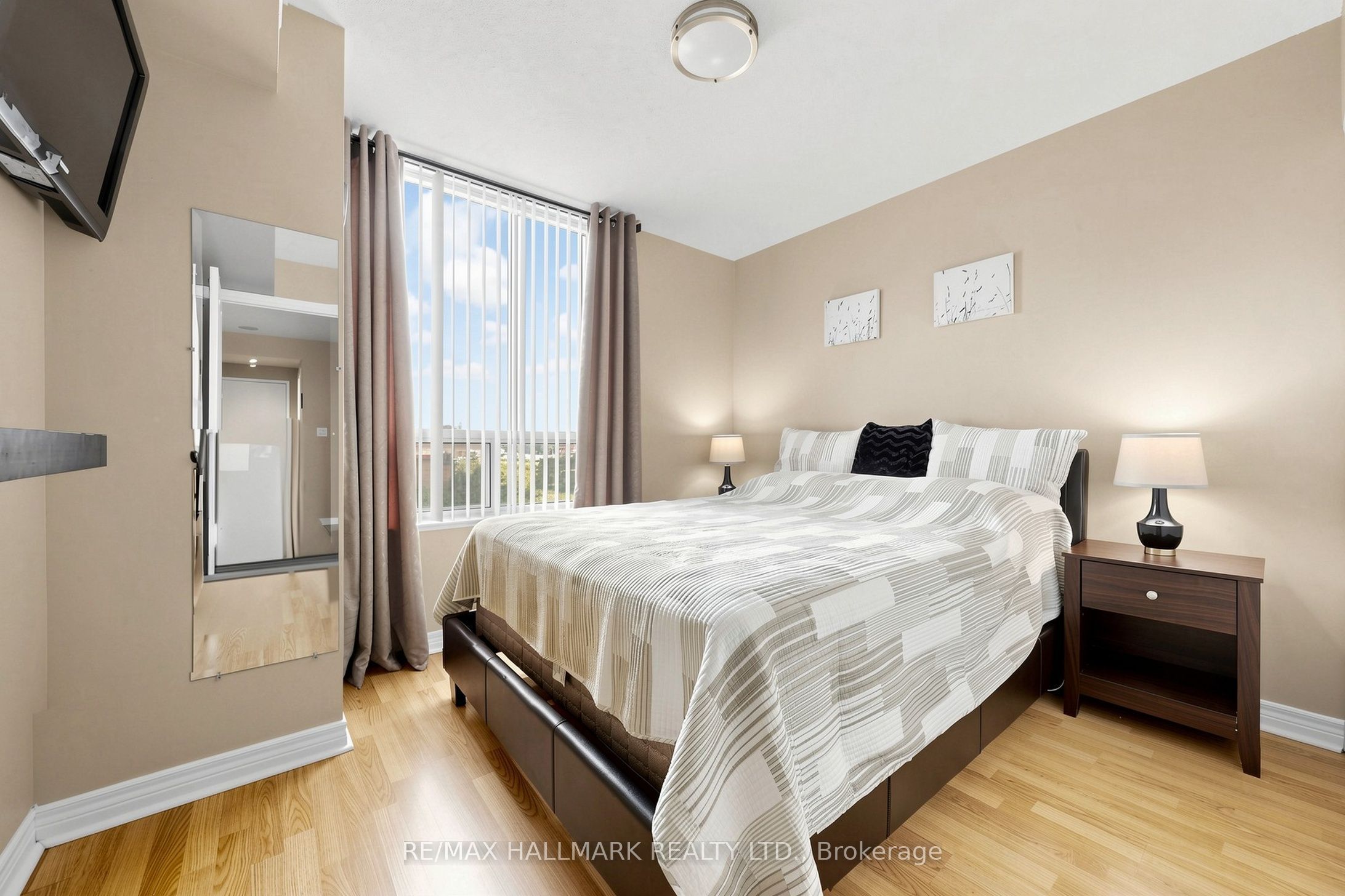68 Corporate Drive 621 Property Photo 10