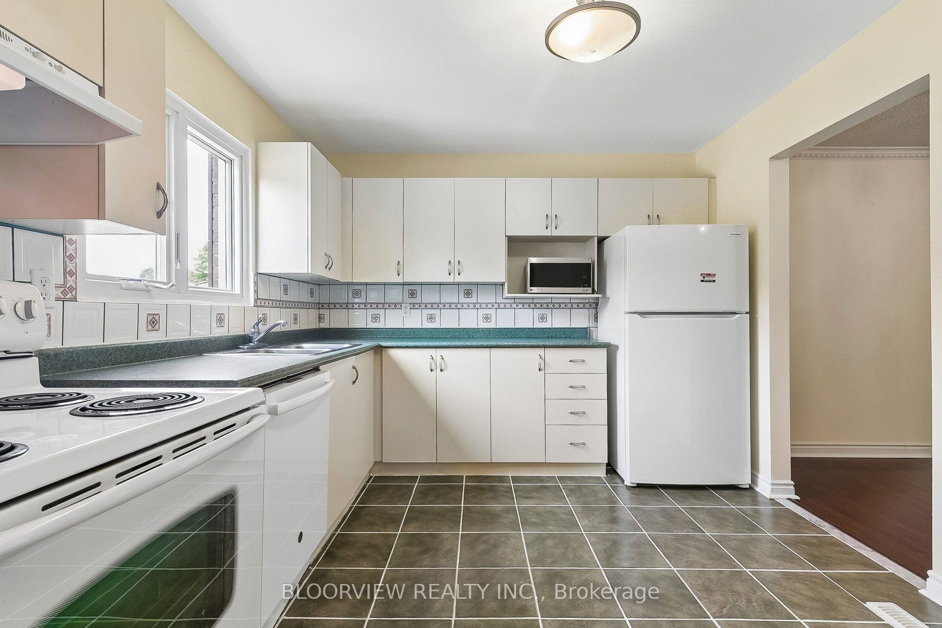 20 Brimwood Boulevard 57 Property Photo 13