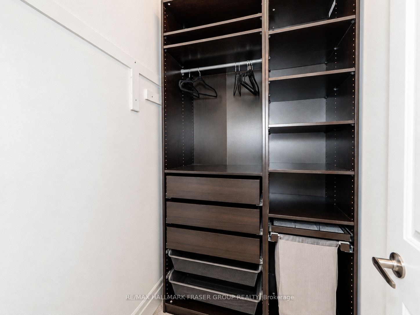 14 Micklefield Avenue Property Photo 37