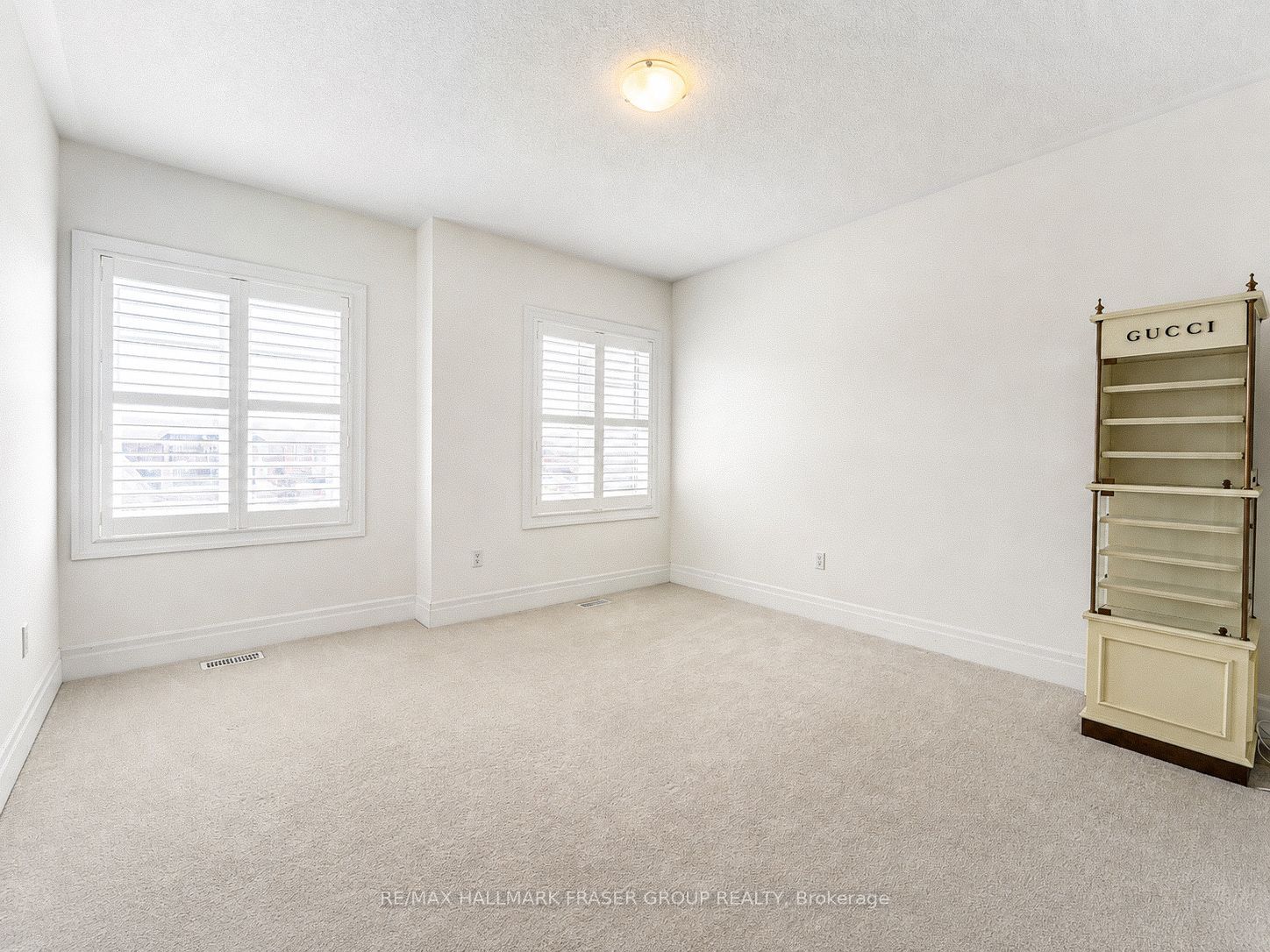 14 Micklefield Avenue Property Photo 43
