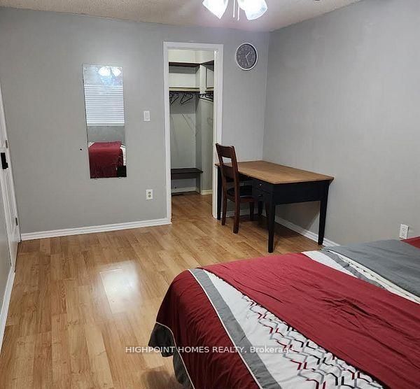 18 Valley Stream Drive Property Photo 9