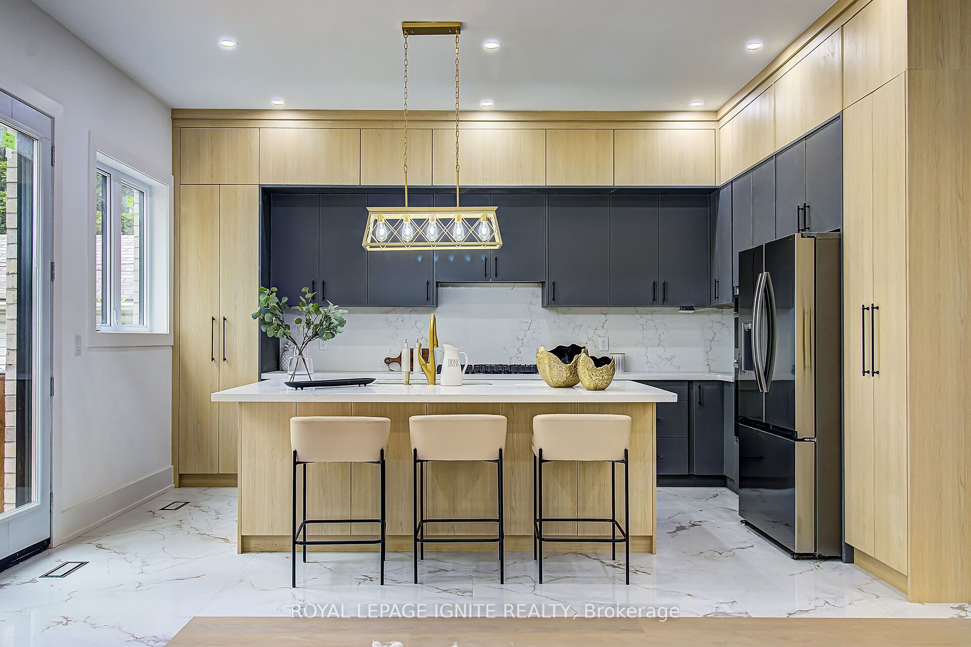 6 Mccowan Road Property Photo 9