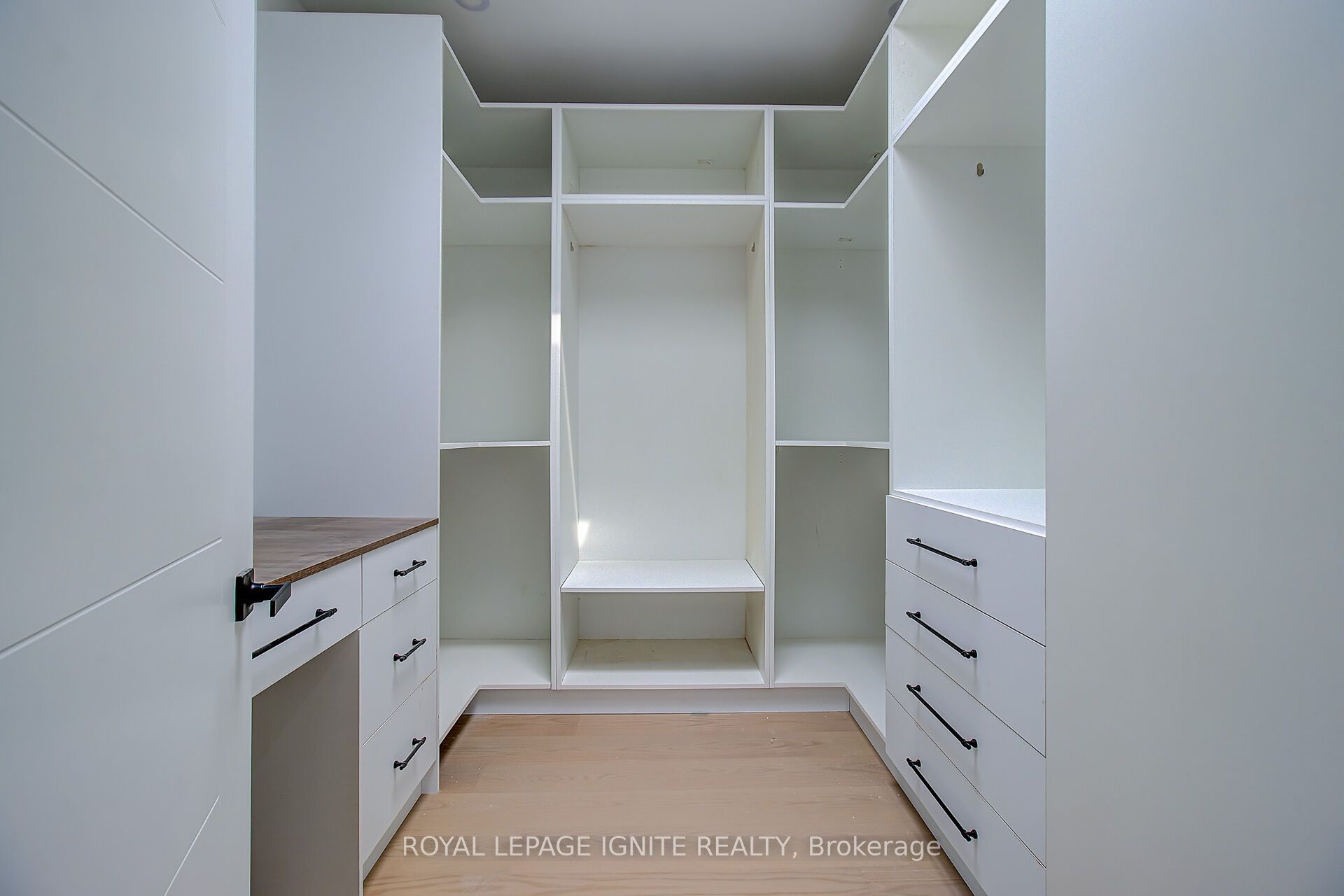 6 Mccowan Road Property Photo 22