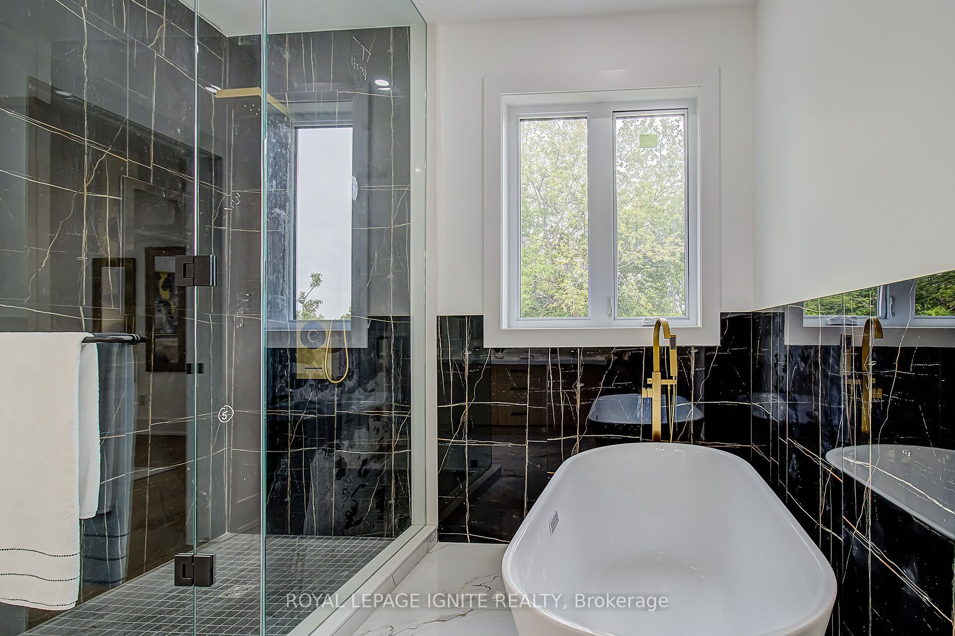 6 Mccowan Road Property Photo 24