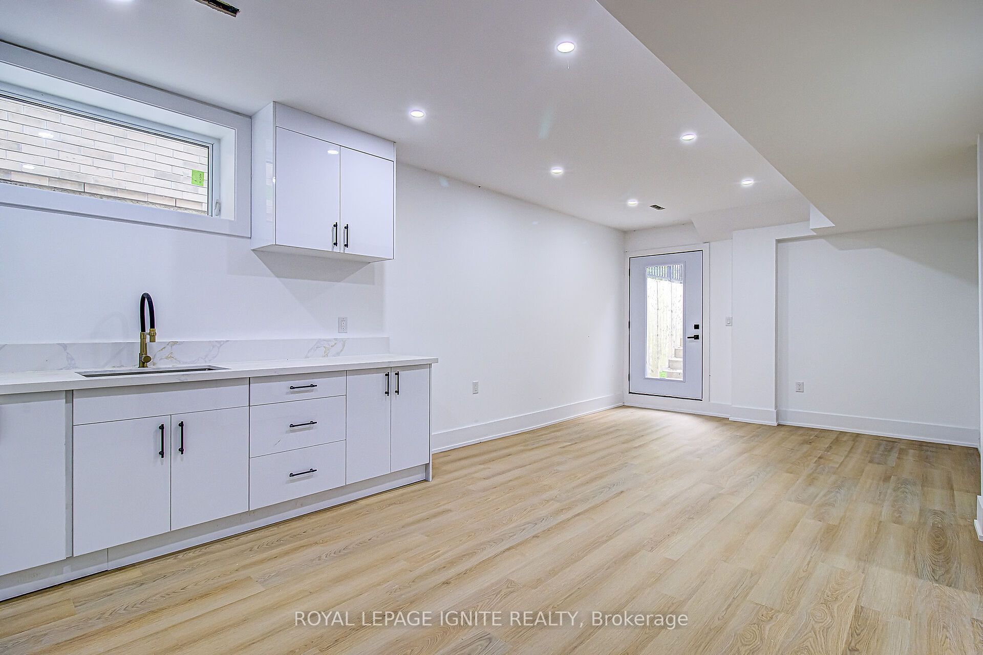 6 Mccowan Road Property Photo 42