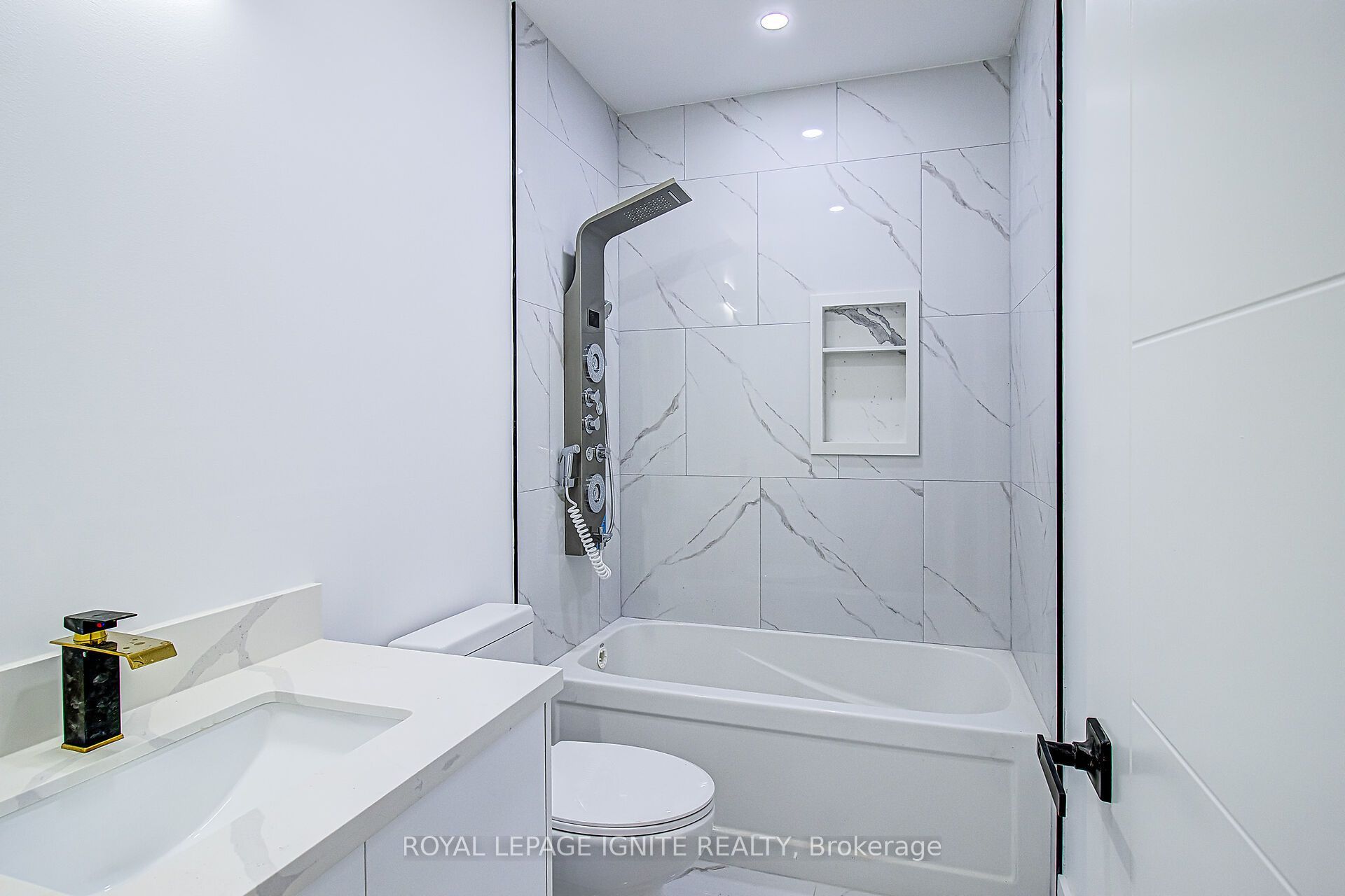 6 Mccowan Road Property Photo 44