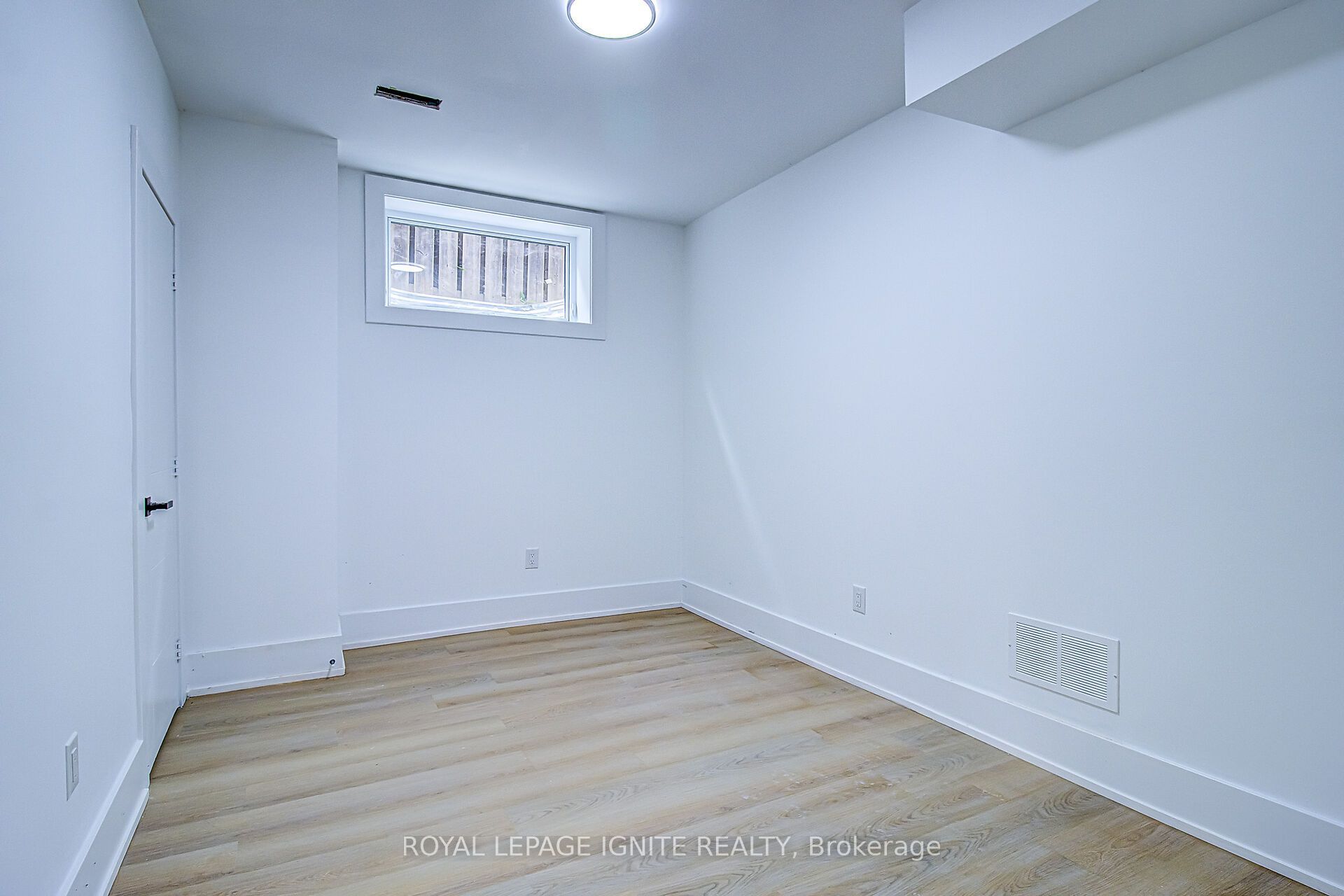 6 Mccowan Road Property Photo 45