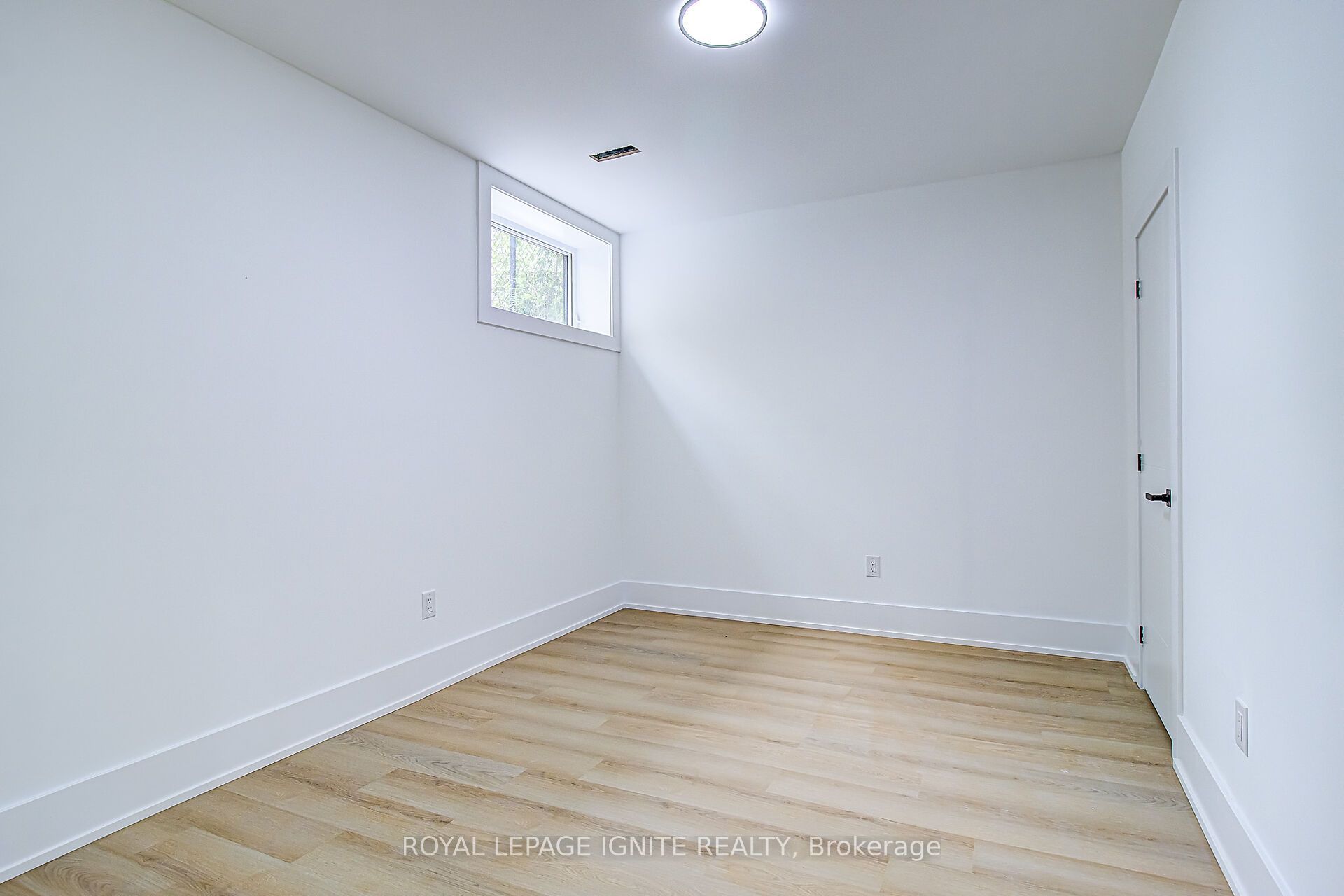 6 Mccowan Road Property Photo 46
