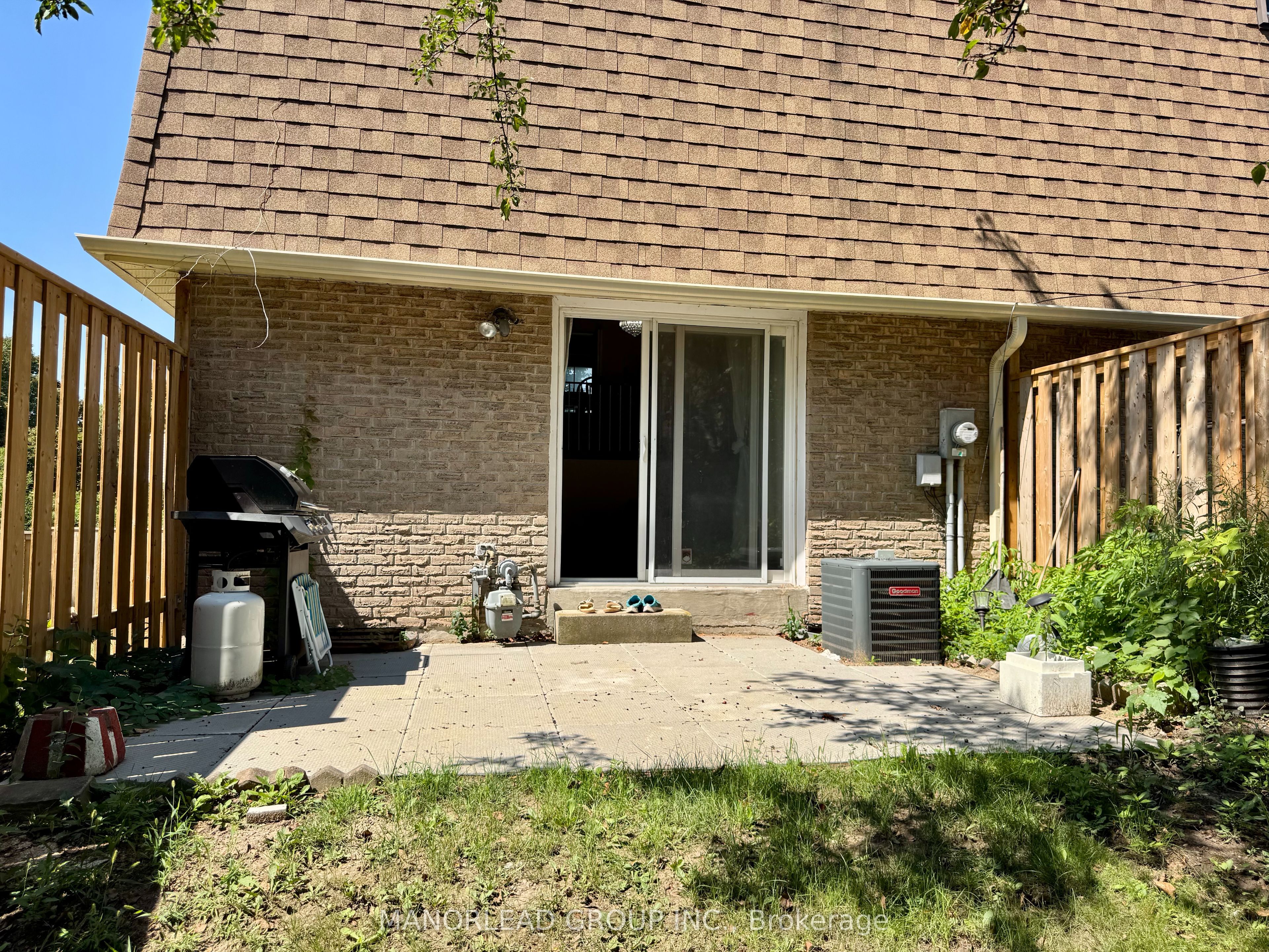 121 L'amoreaux Drive 31 Property Photo 3