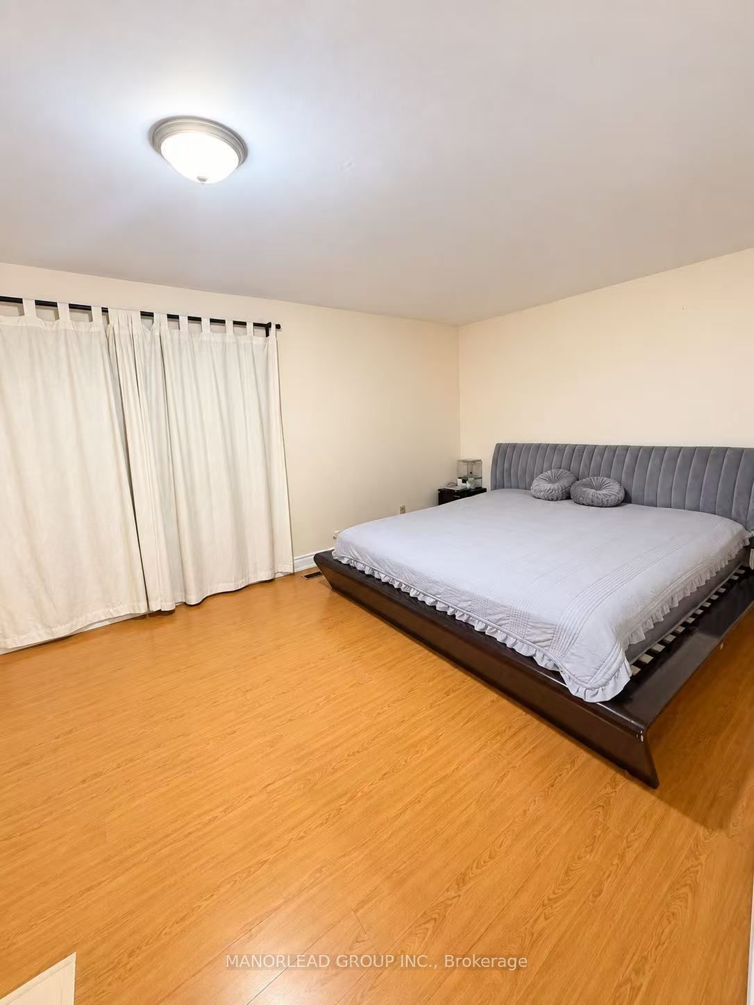 121 L'amoreaux Drive 31 Property Photo 8