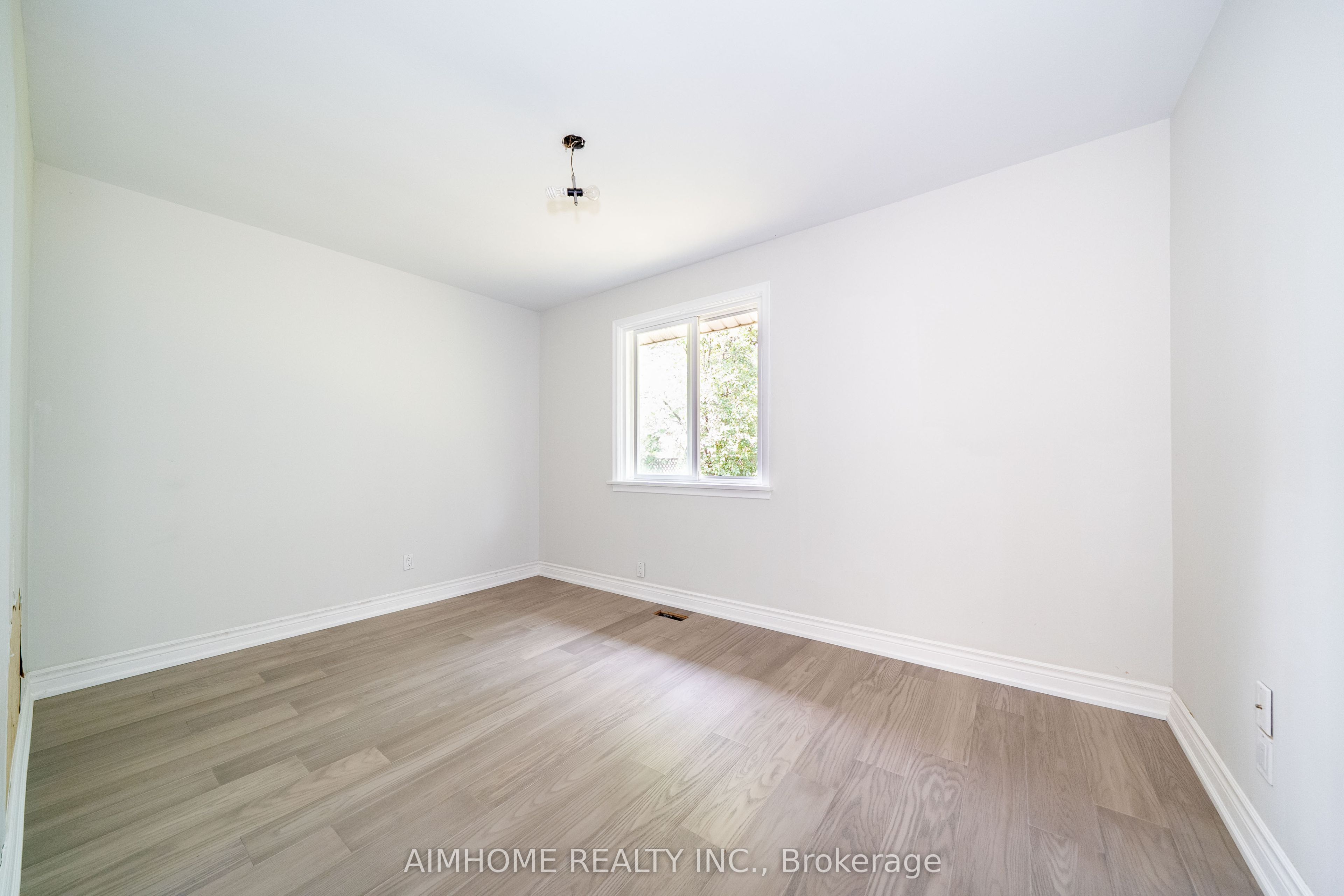 36 Moraine Hill Drive Property Photo 11
