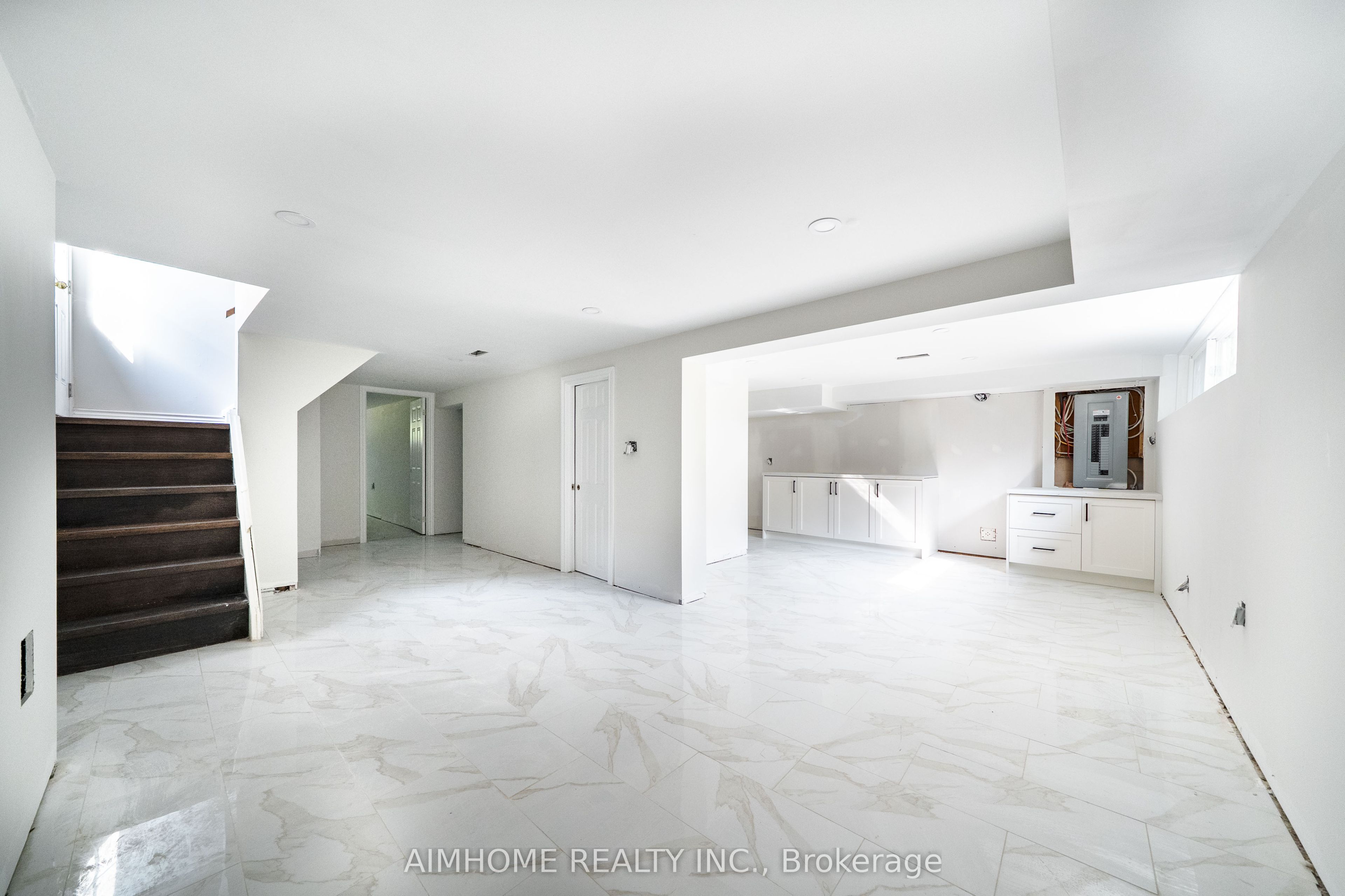 36 Moraine Hill Drive Property Photo 13