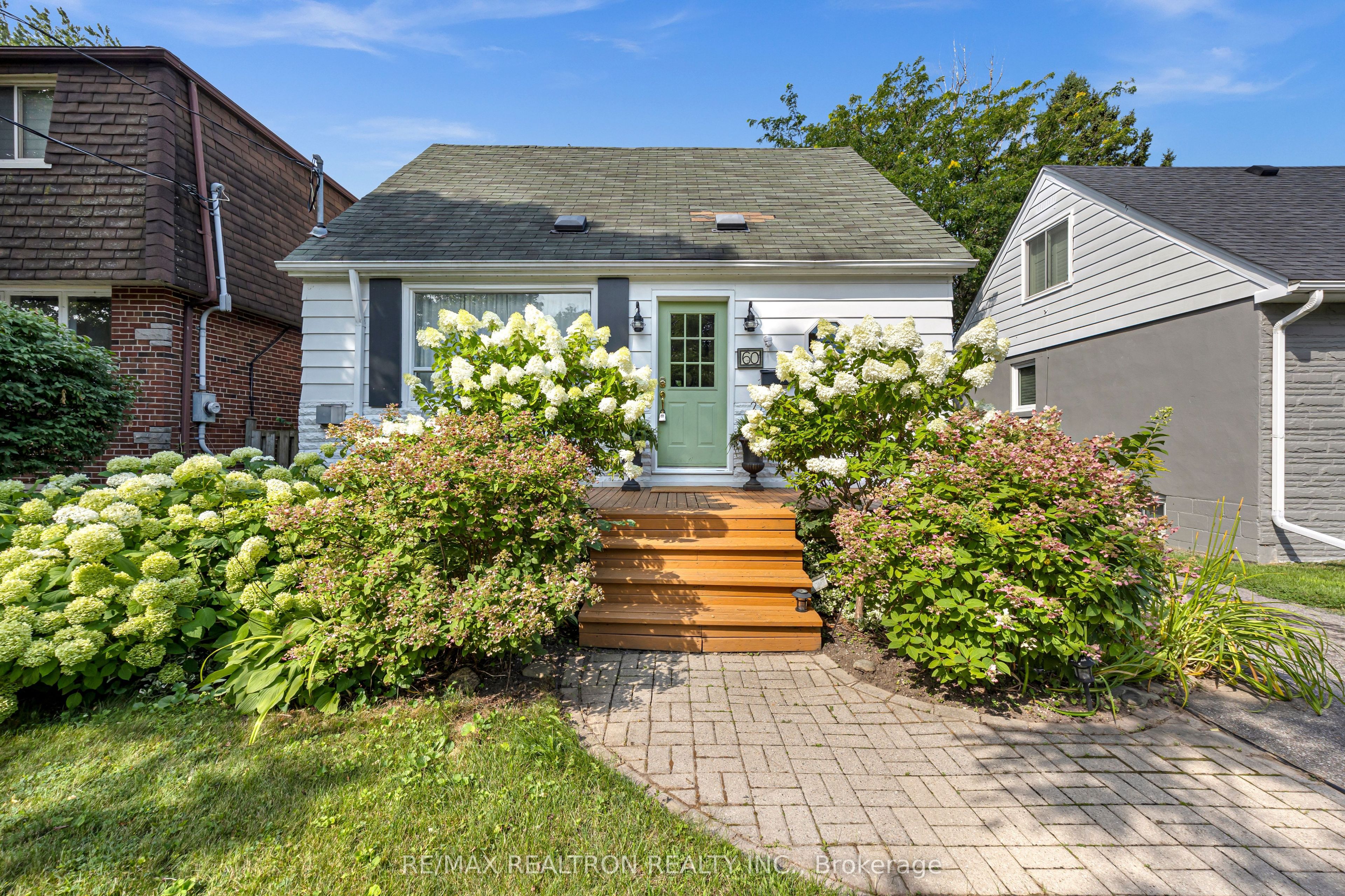 60 Dorset Road Property Photo 1