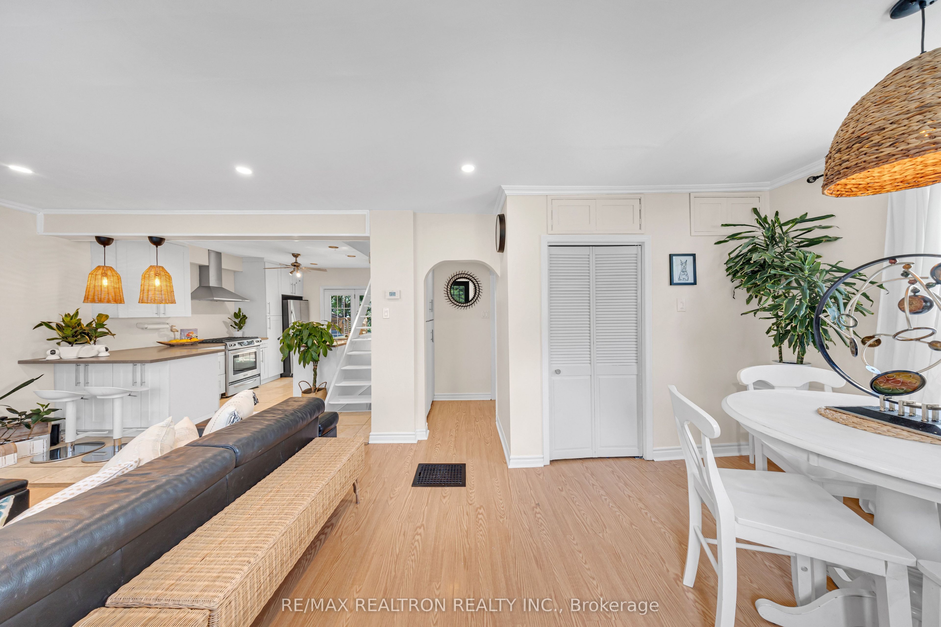 60 Dorset Road Property Photo 3
