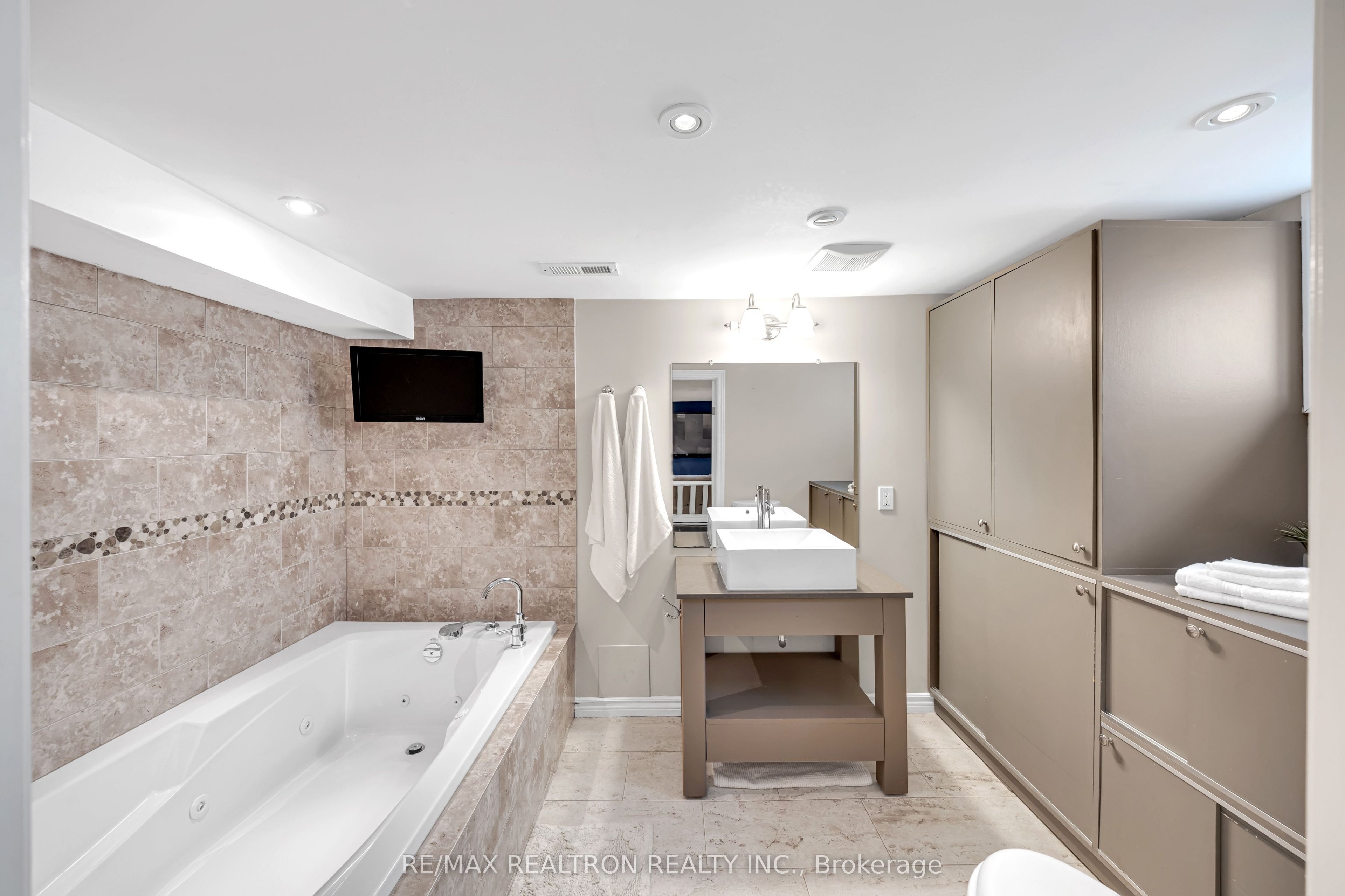 60 Dorset Road Property Photo 24