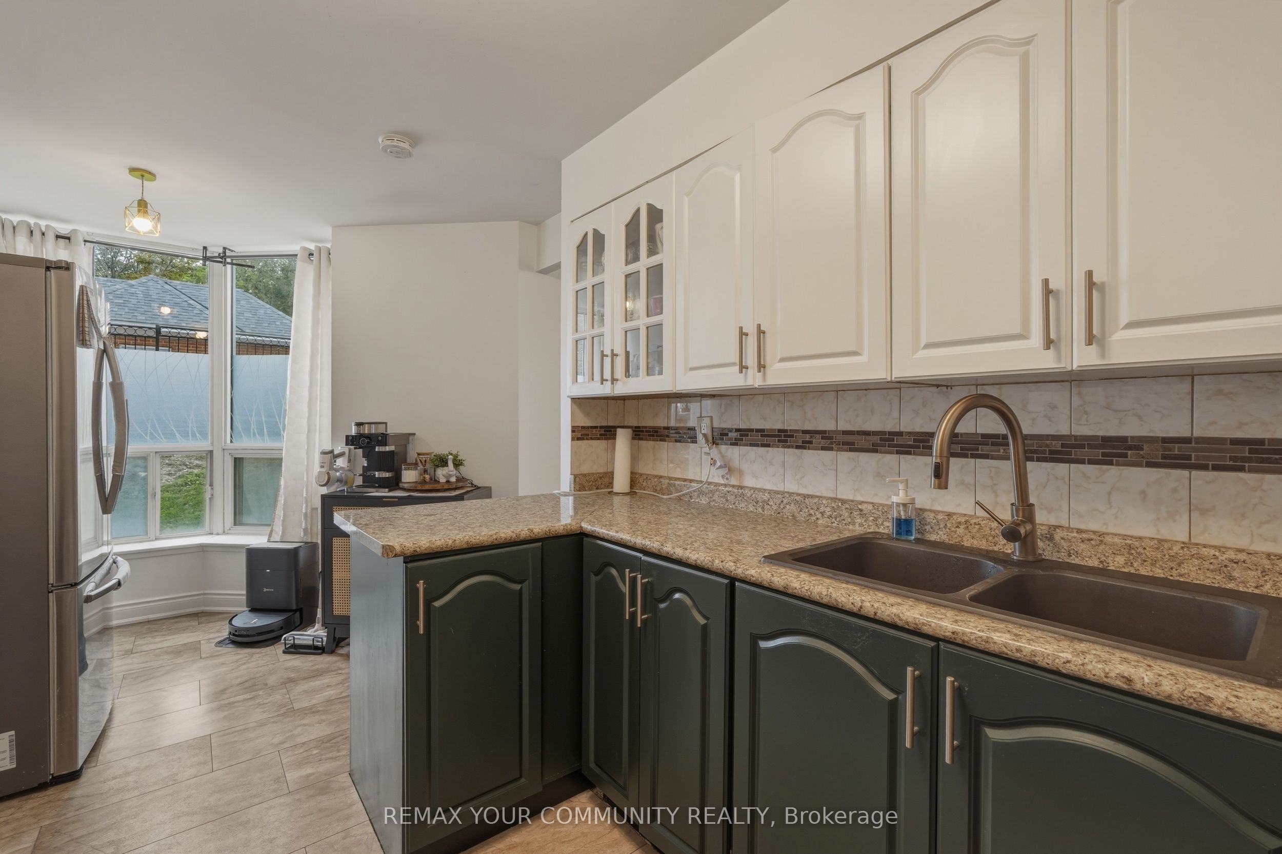 410 Mclevin Avenue 103 Property Photo 16