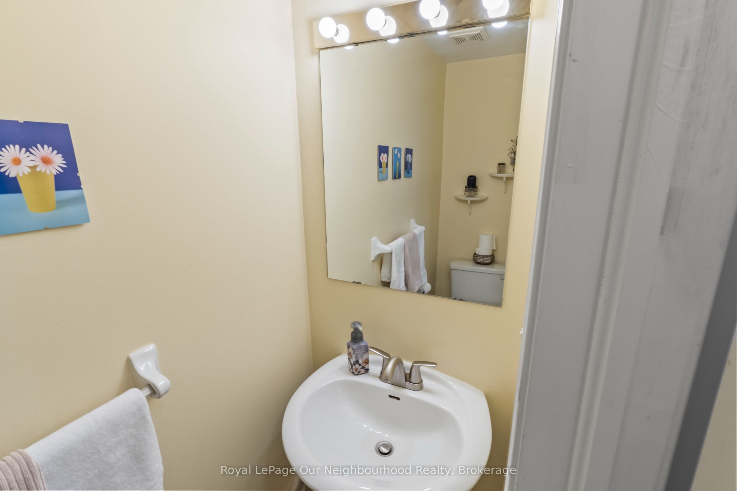 16 Nobbs Drive Property Photo 12