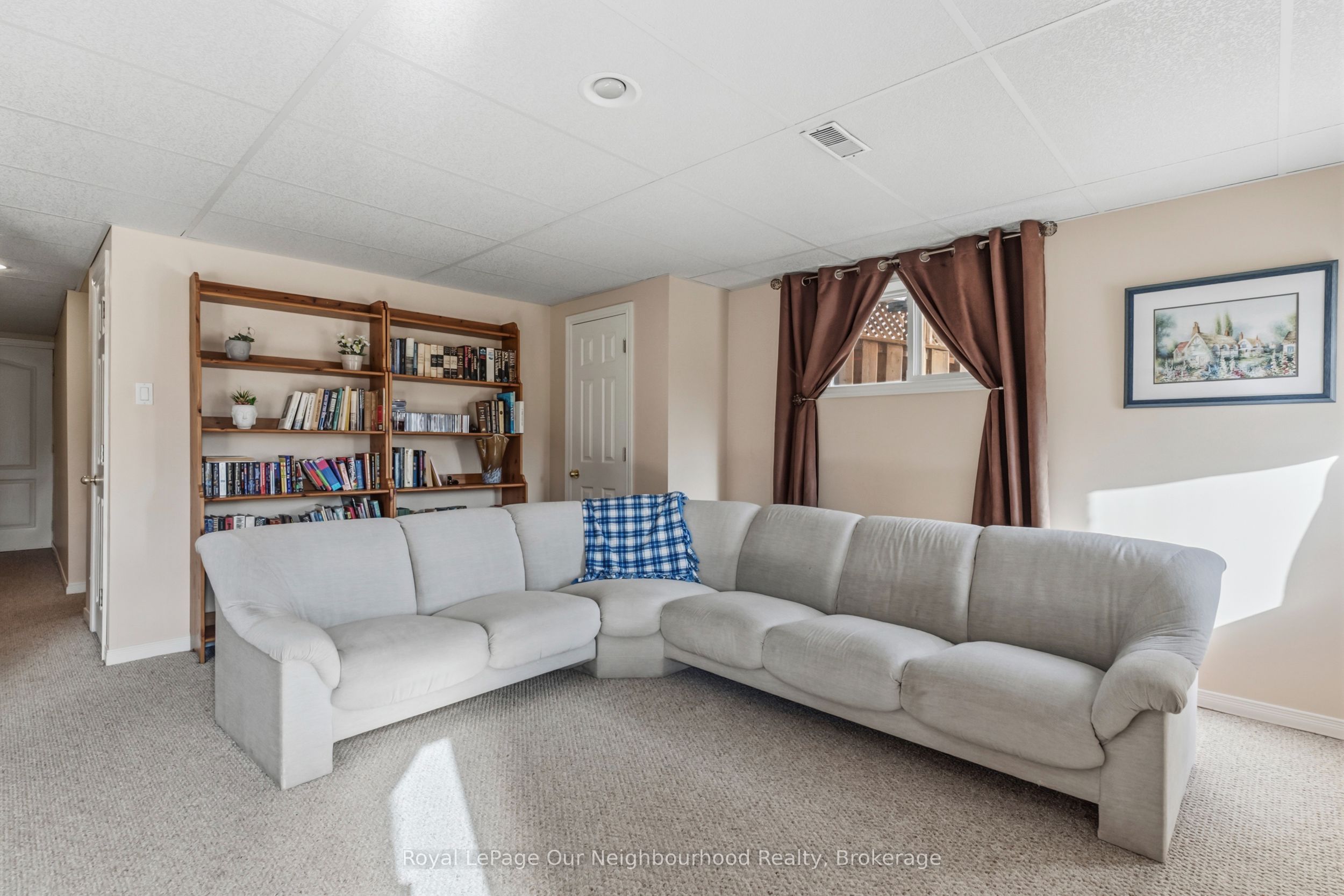 16 Nobbs Drive Property Photo 18