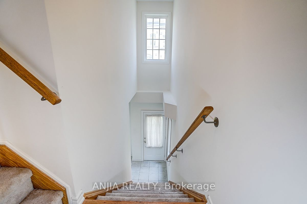 2641 Eaglesham Path Property Photo 5