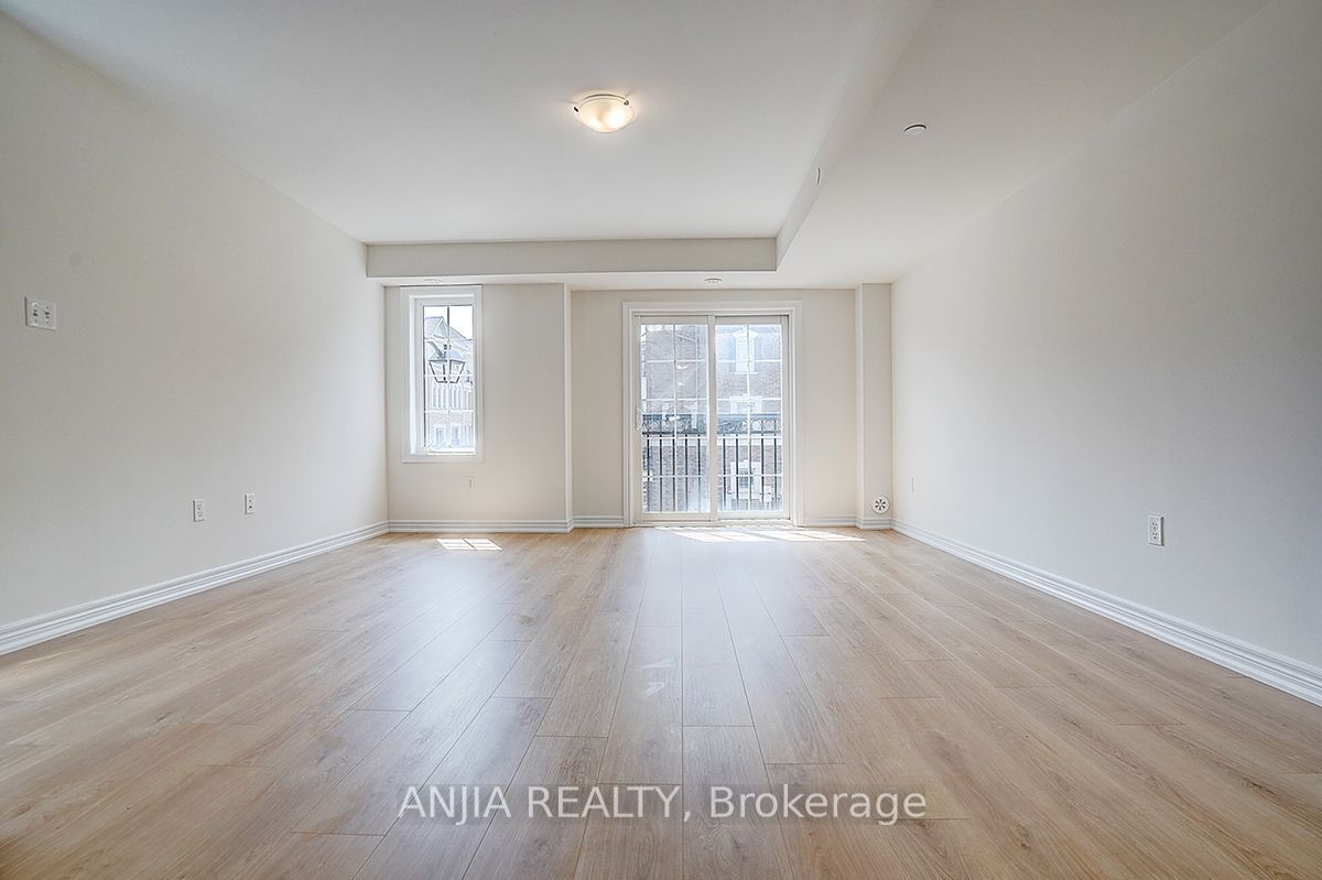 2641 Eaglesham Path Property Photo 8