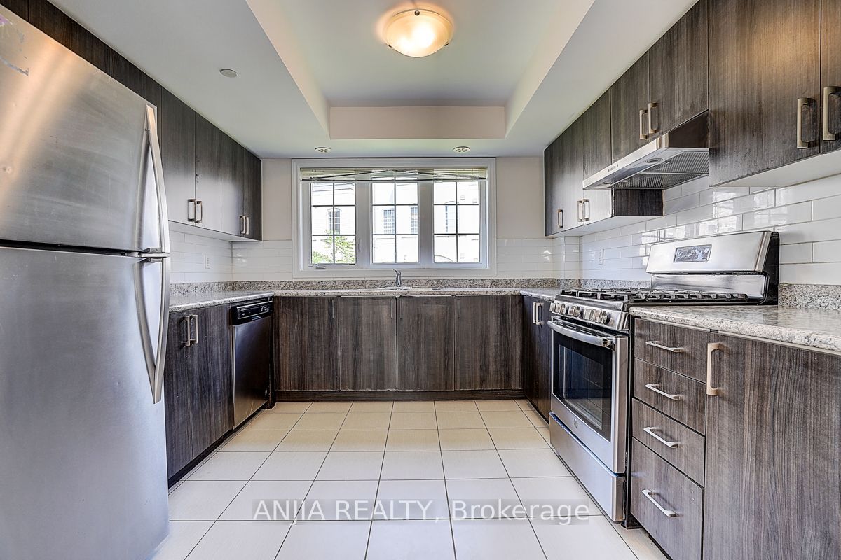 2641 Eaglesham Path Property Photo 11