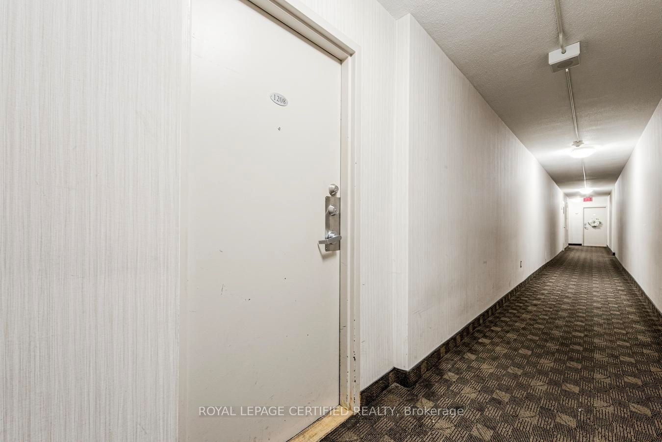 1 Massey Square 1208 Property Photo 3