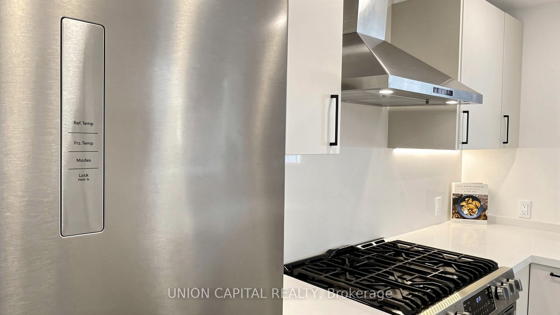 944 Dundas Street E Property Photo 18