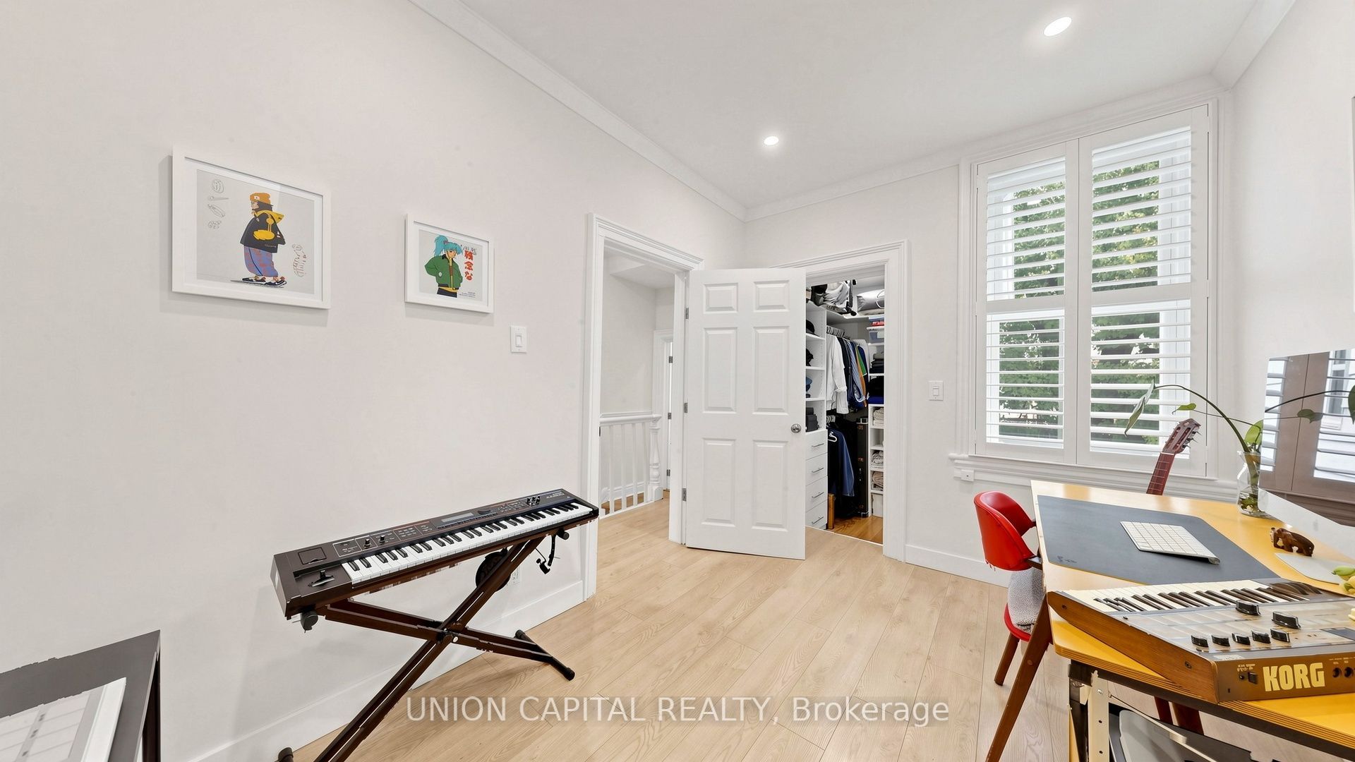 944 Dundas Street E Property Photo 30