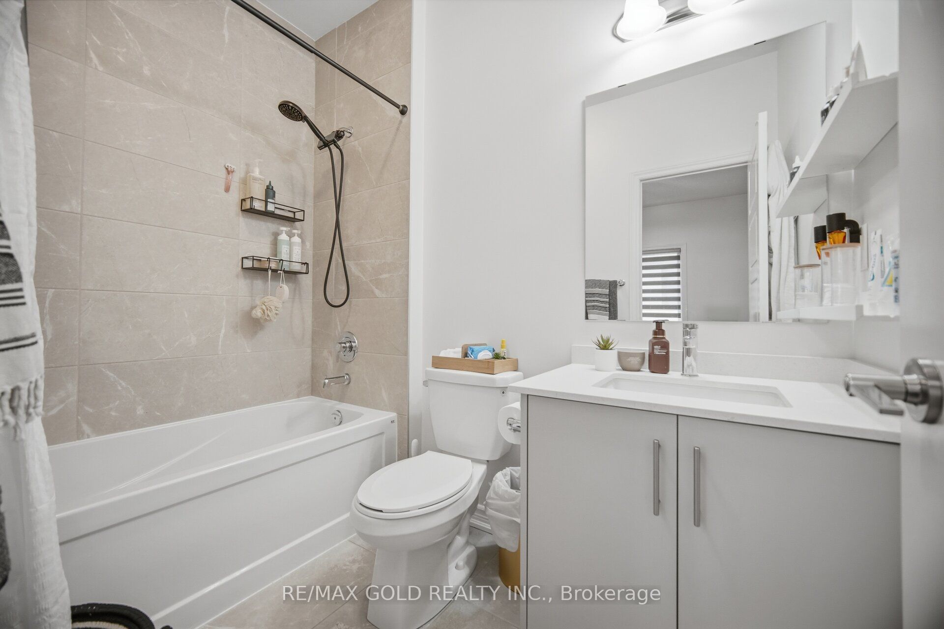 426 Coronation Road Property Photo 30