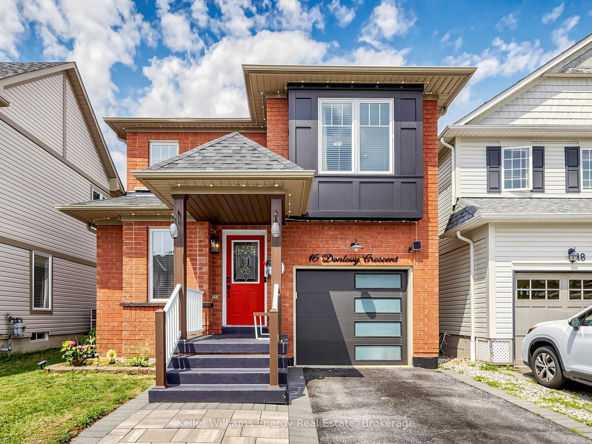 16 Donlevy Crescent Property Photo 1