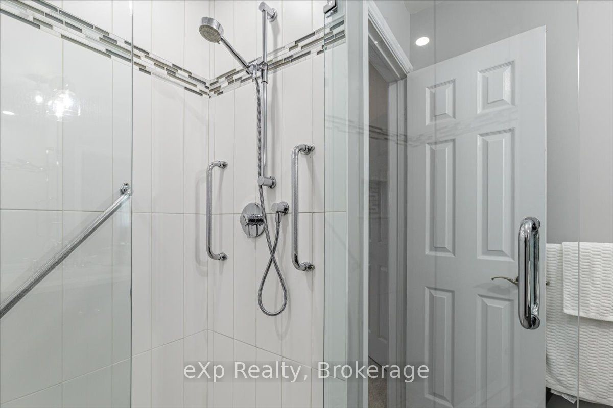 1067 Maury Crescent Property Photo 33