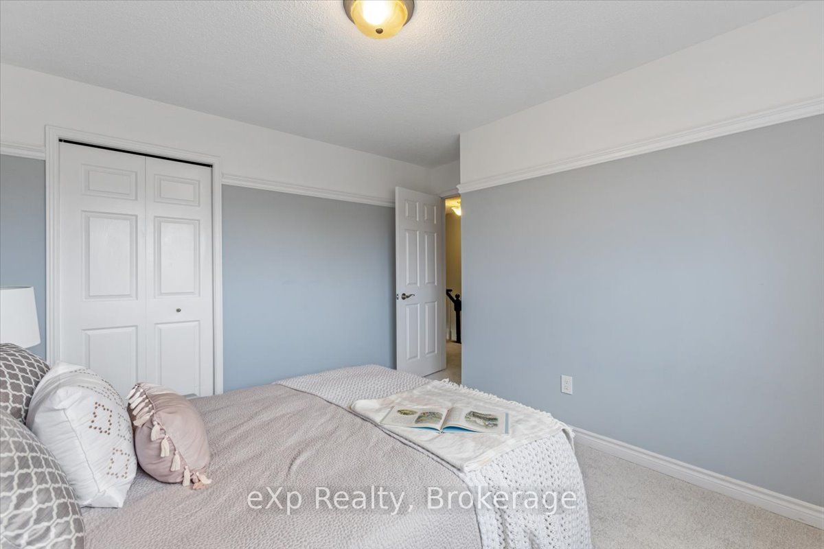 1067 Maury Crescent Property Photo 35