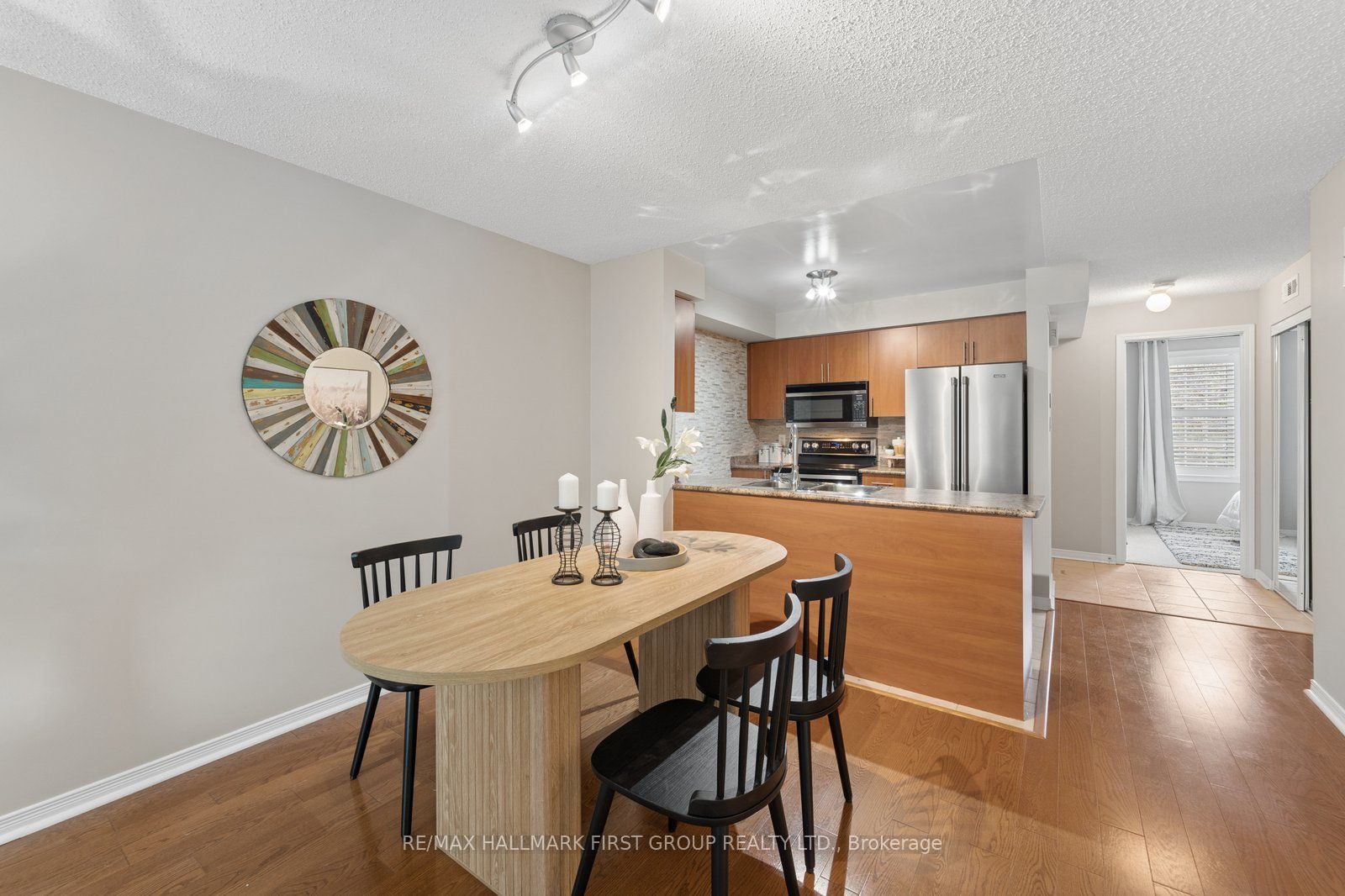 8 Petra Way 2 Property Photo 11