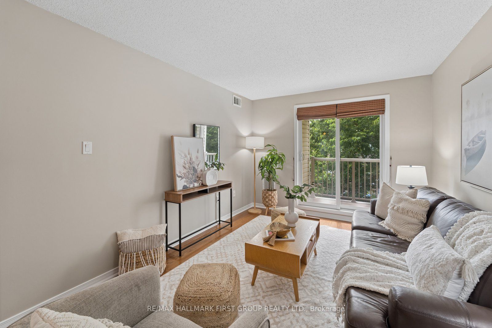 8 Petra Way 2 Property Photo 14