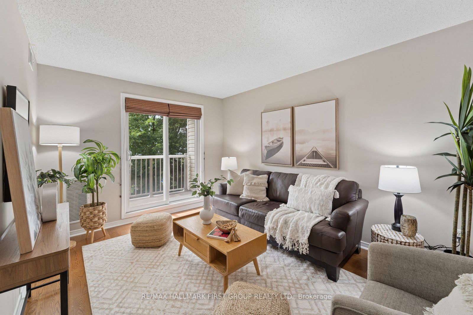 8 Petra Way 2 Property Photo 15