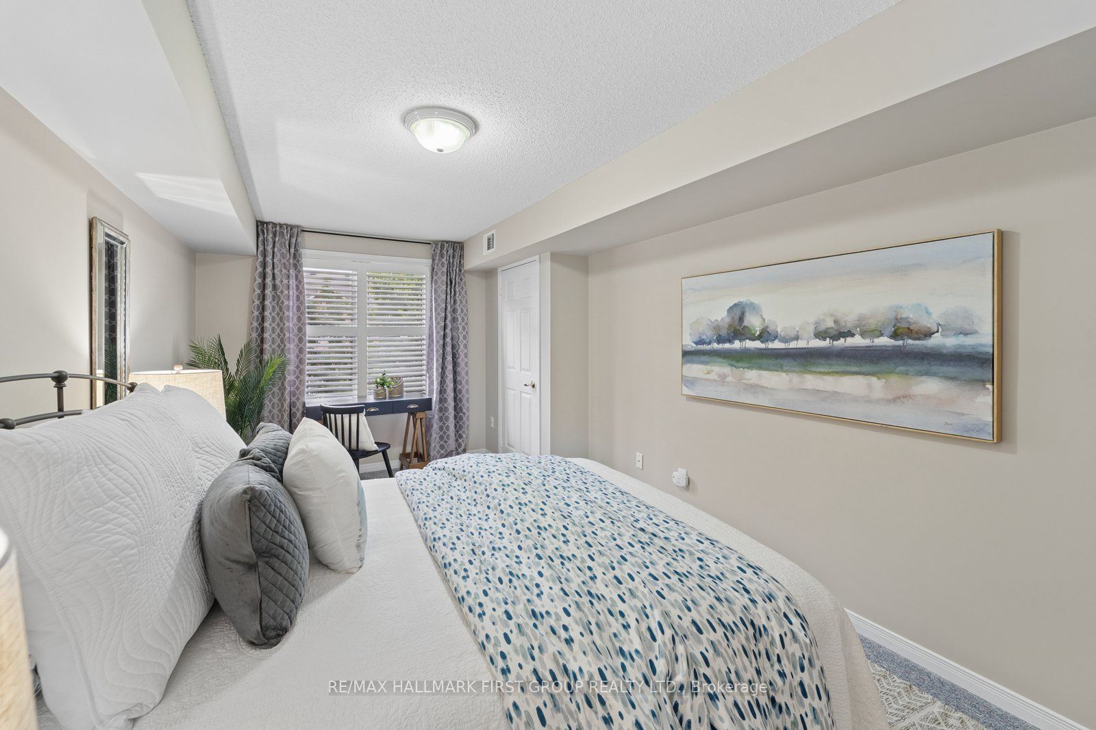 8 Petra Way 2 Property Photo 21