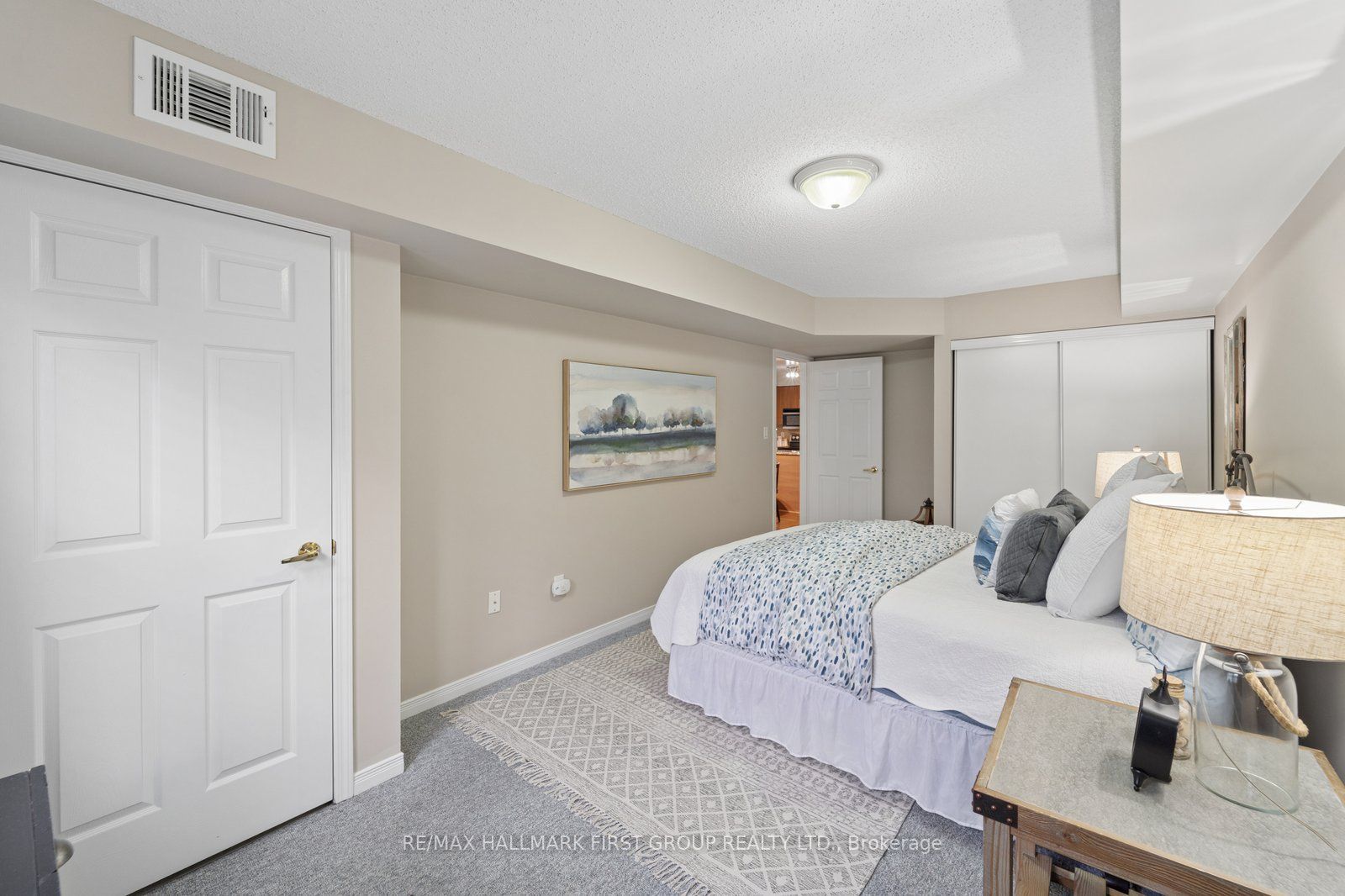 8 Petra Way 2 Property Photo 23