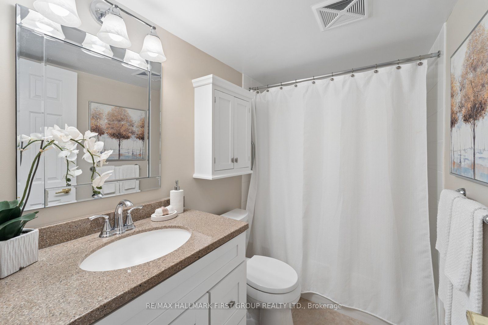 8 Petra Way 2 Property Photo 24