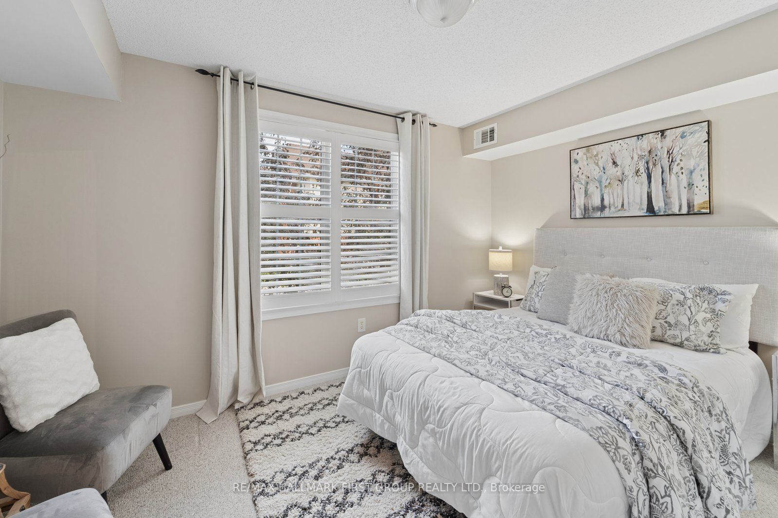 8 Petra Way 2 Property Photo 25