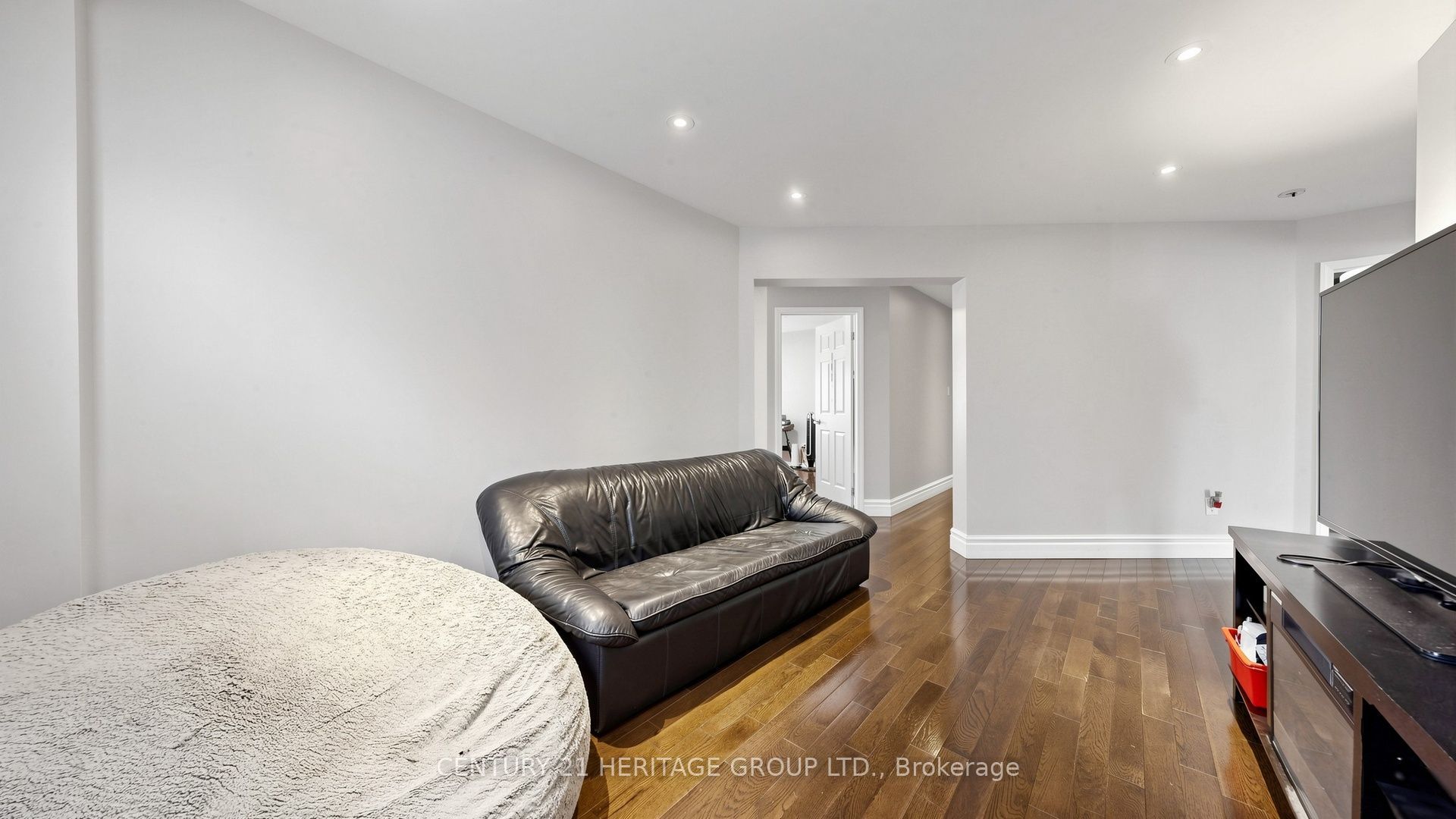 27 Byram Downs Street Property Photo 25