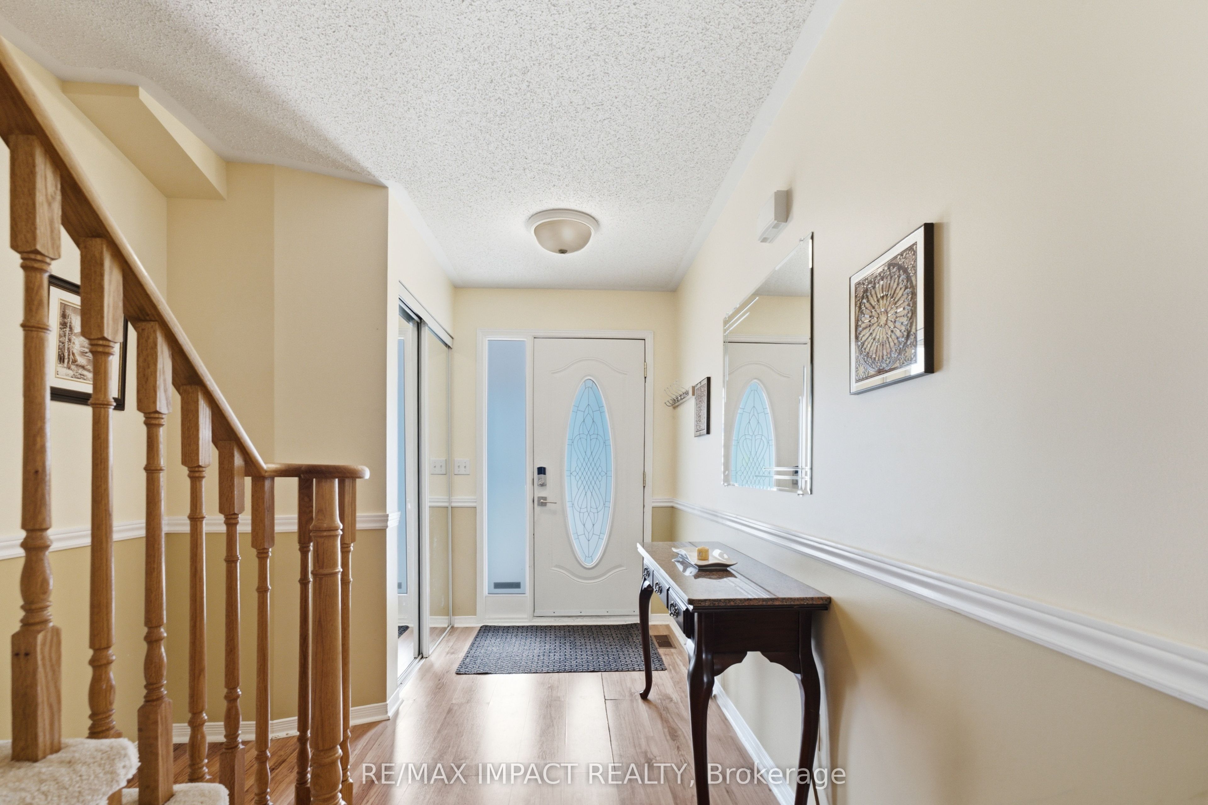 106 Mcfeeters Crescent Property Photo 6