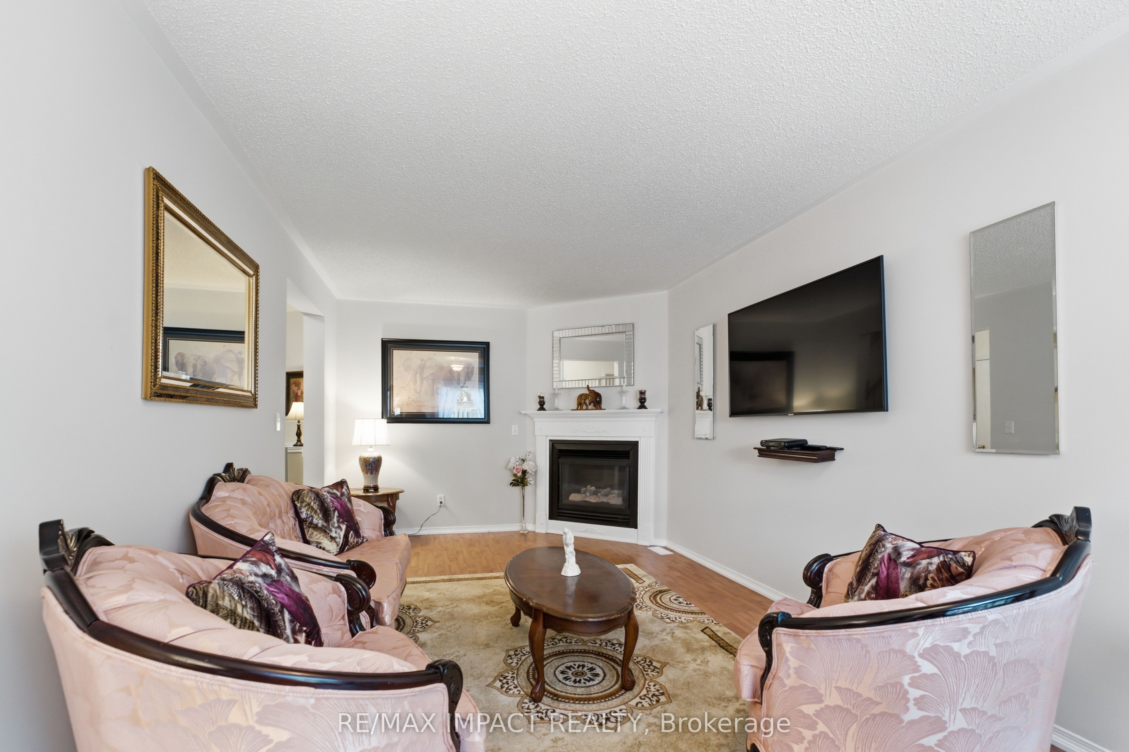 106 Mcfeeters Crescent Property Photo 8