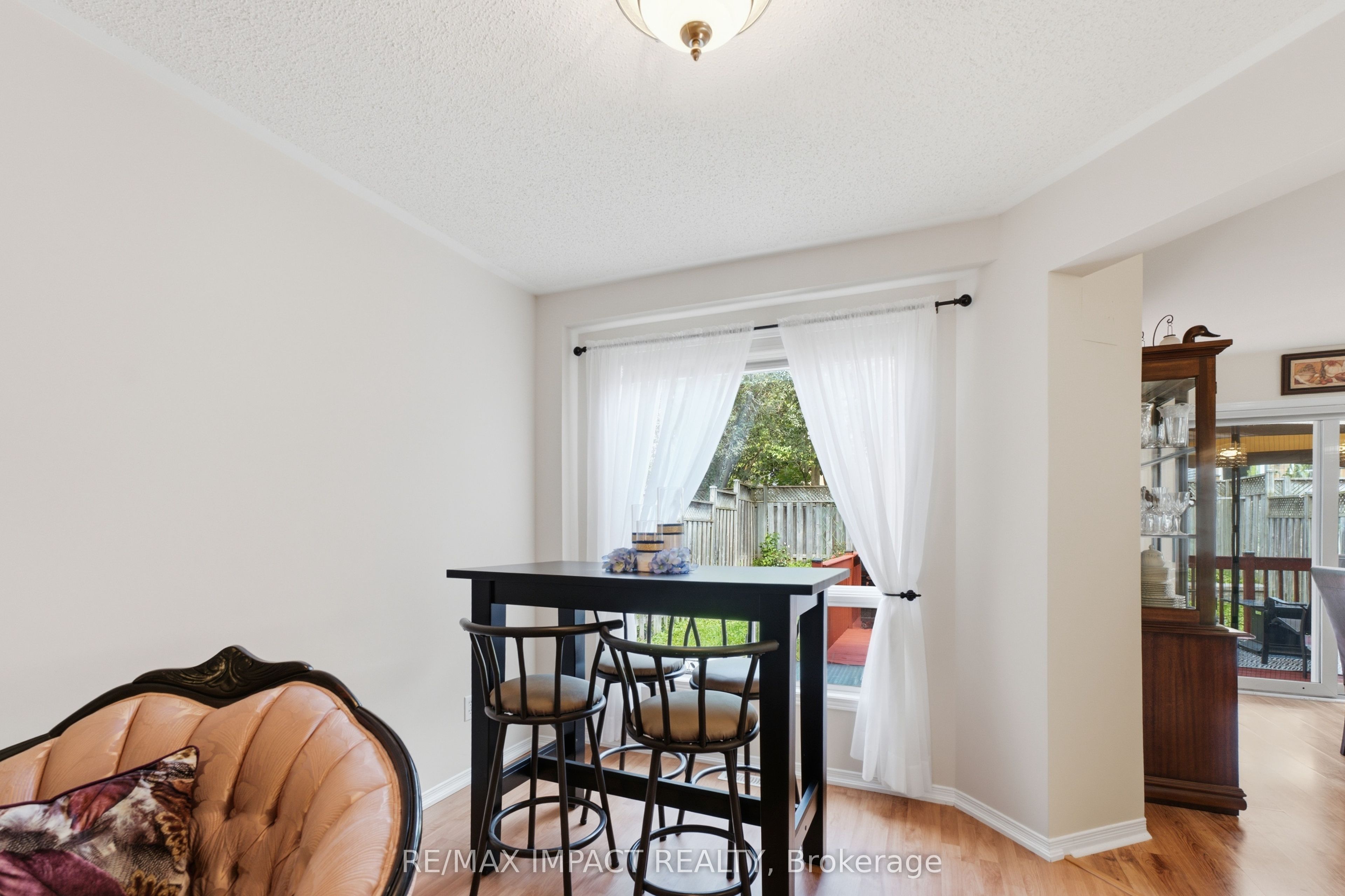 106 Mcfeeters Crescent Property Photo 10