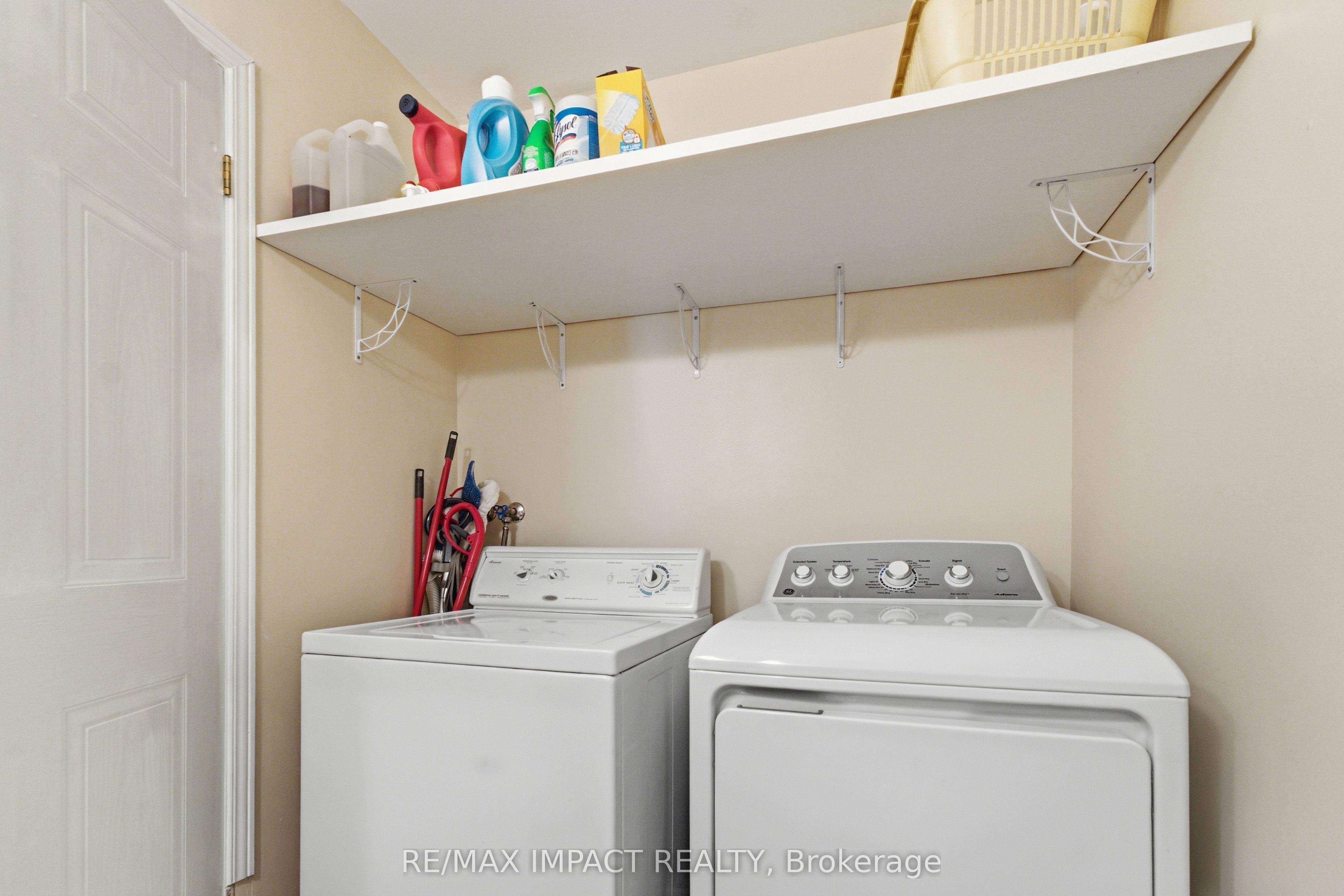 106 Mcfeeters Crescent Property Photo 29