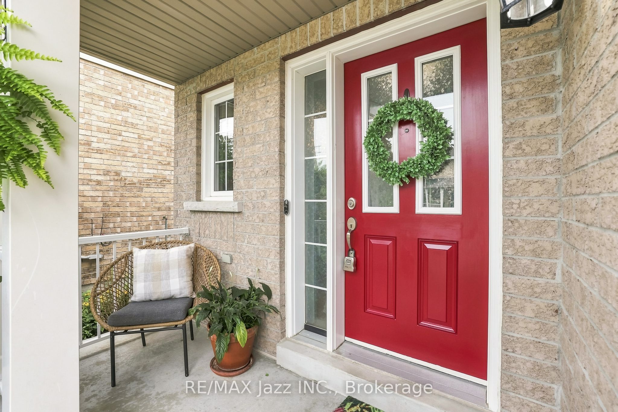1333 Wadebridge Crescent Property Photo 8