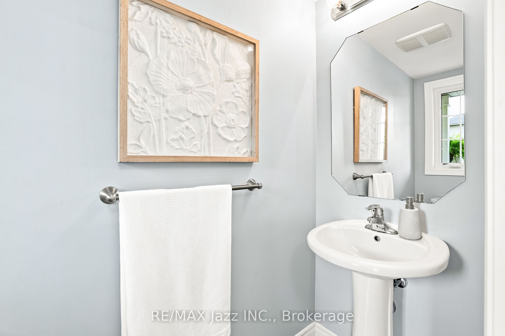 1333 Wadebridge Crescent Property Photo 25