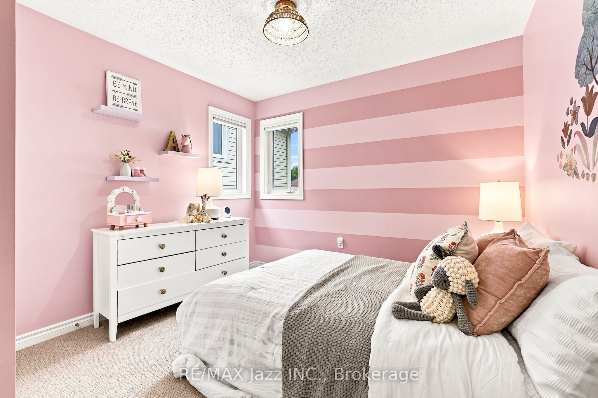 1333 Wadebridge Crescent Property Photo 35