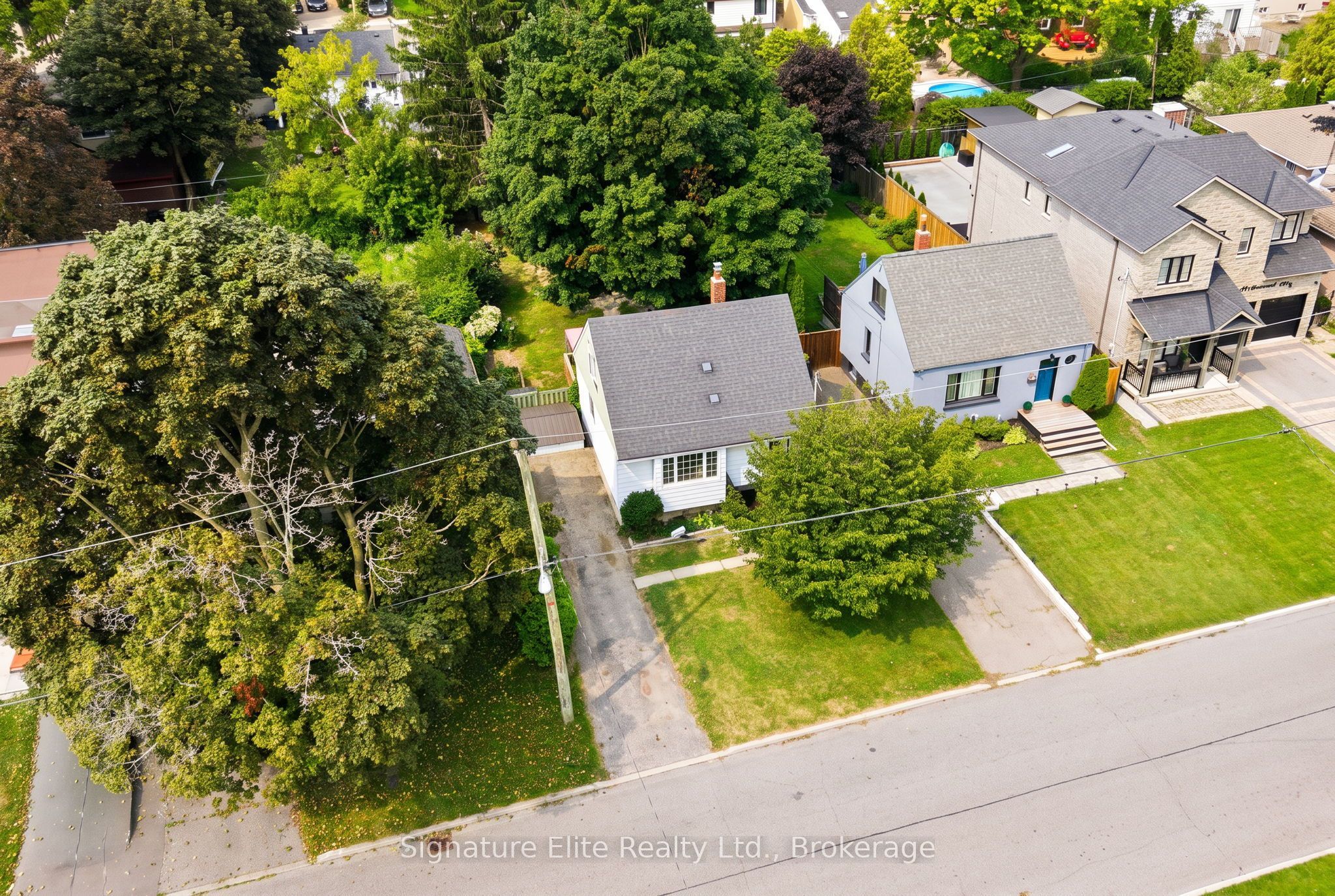 76 Harewood Avenue Property Photo 33