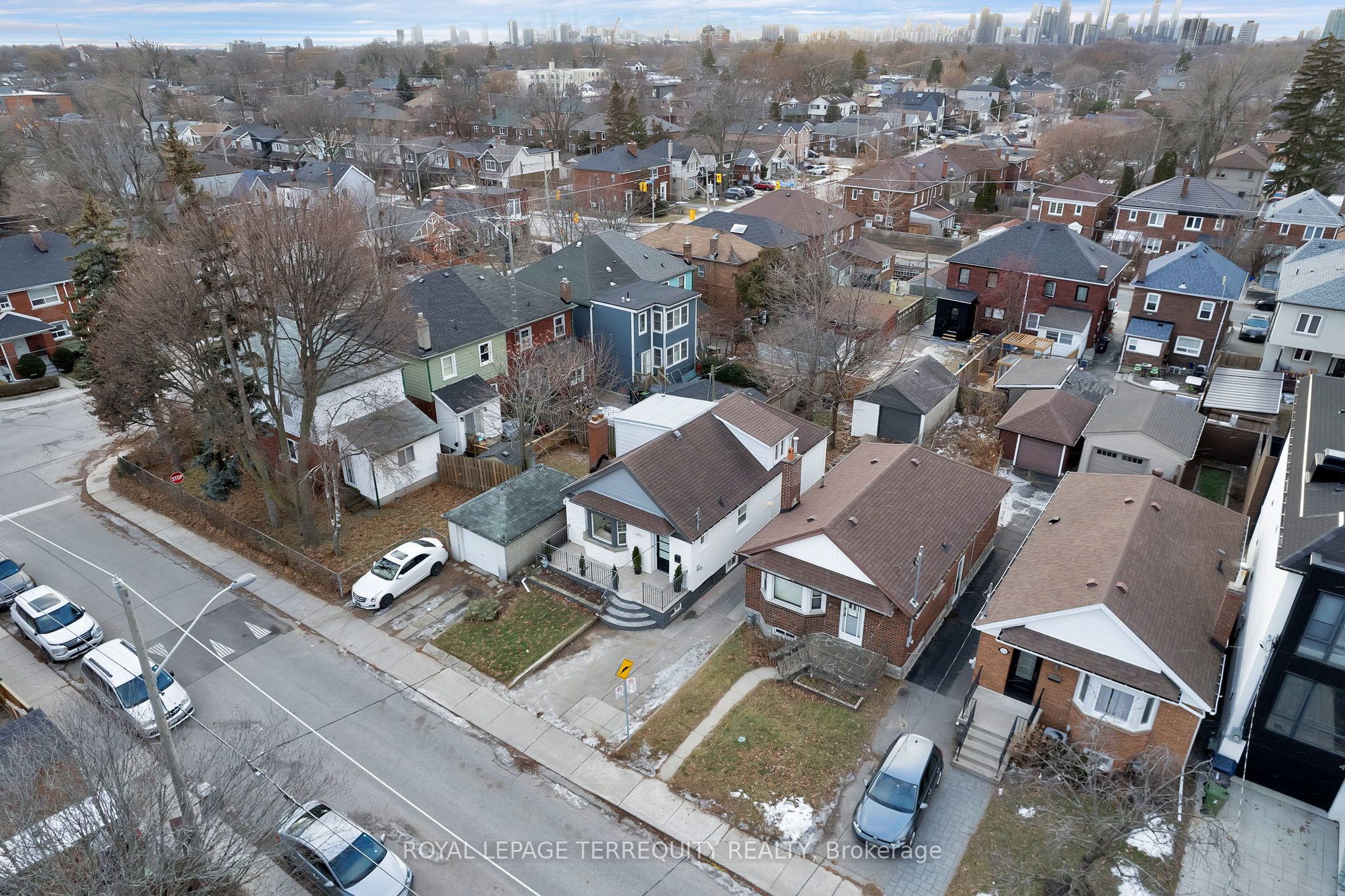 40 Leroy Avenue Property Photo 45